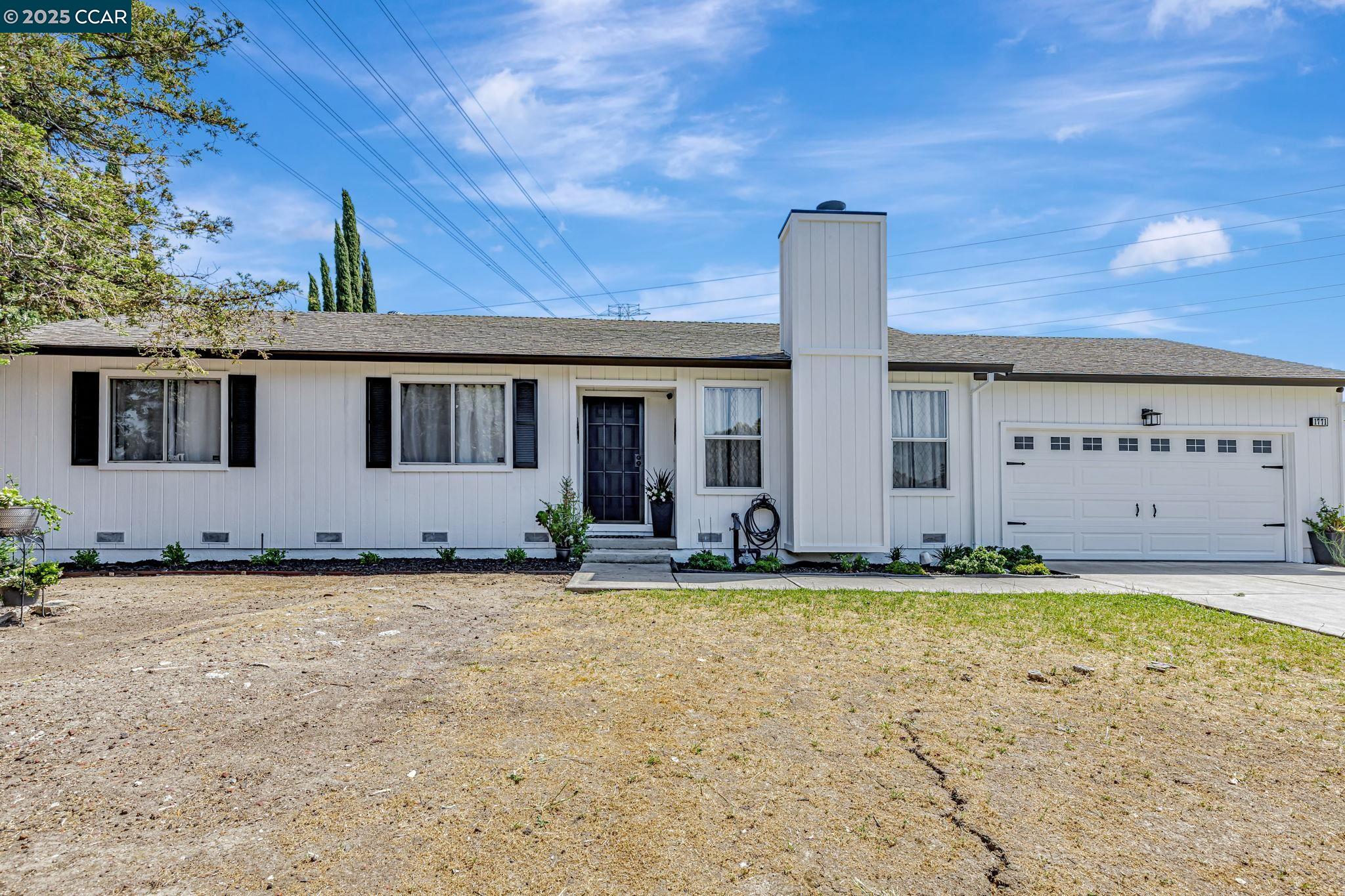 Detail Gallery Image 4 of 35 For 1771 Schooner Way, Pittsburg,  CA 94565 - 3 Beds | 2 Baths