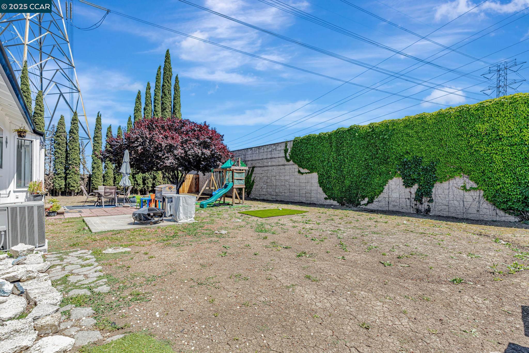 Detail Gallery Image 31 of 35 For 1771 Schooner Way, Pittsburg,  CA 94565 - 3 Beds | 2 Baths