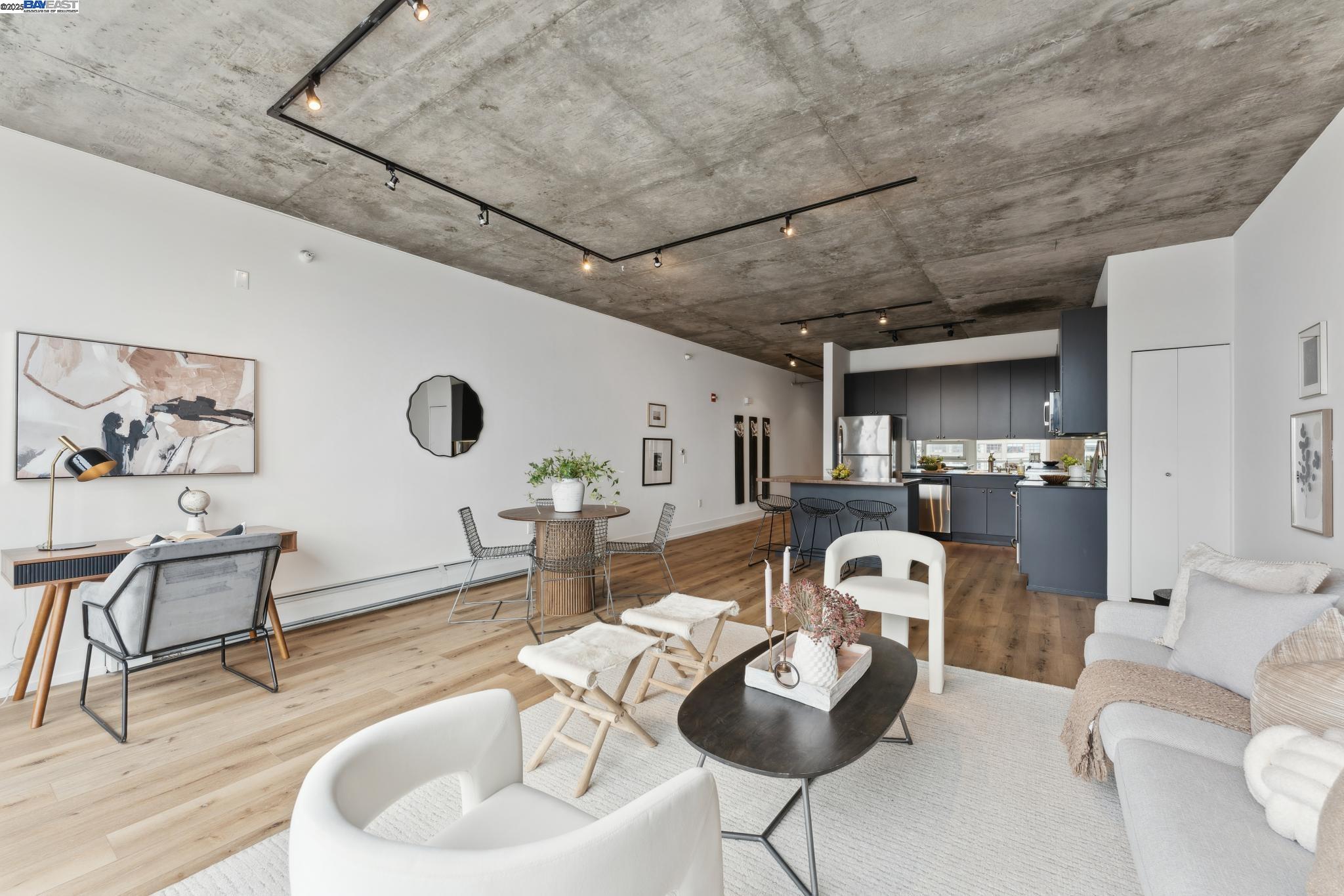 311 Oak St # 729, Oakland, California 94607, 1 Bedroom Bedrooms, 2 Rooms Rooms,1 BathroomBathrooms,Residential,For Sale,311 Oak St # 729,41094854