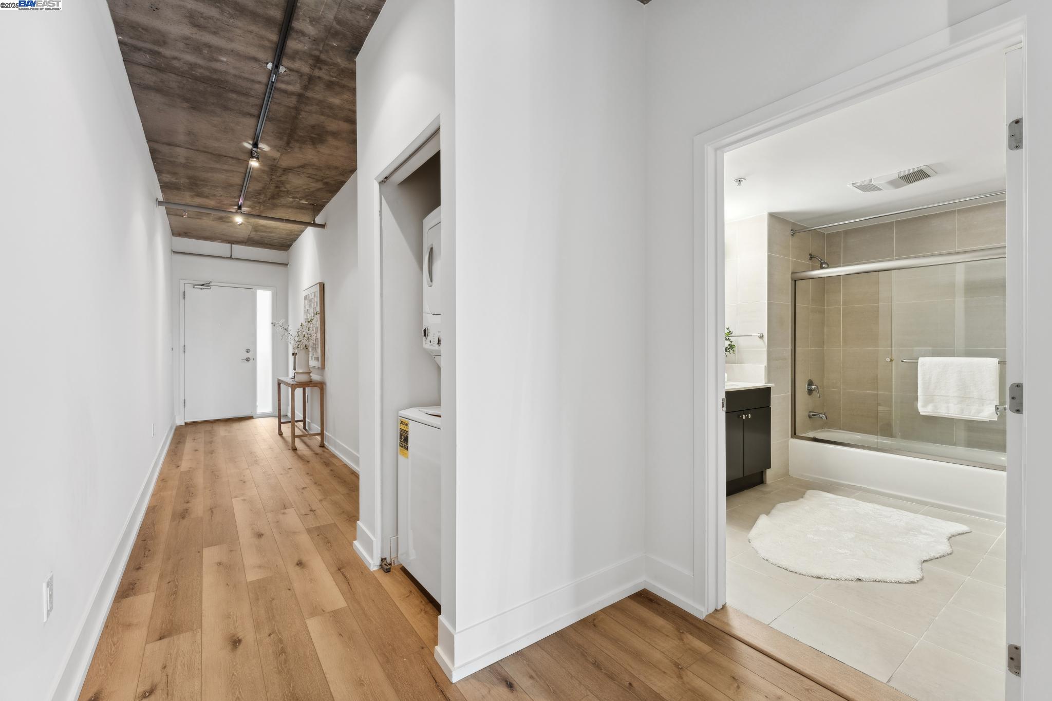 311 Oak St # 729, Oakland, California 94607, 1 Bedroom Bedrooms, 2 Rooms Rooms,1 BathroomBathrooms,Residential,For Sale,311 Oak St # 729,41094854