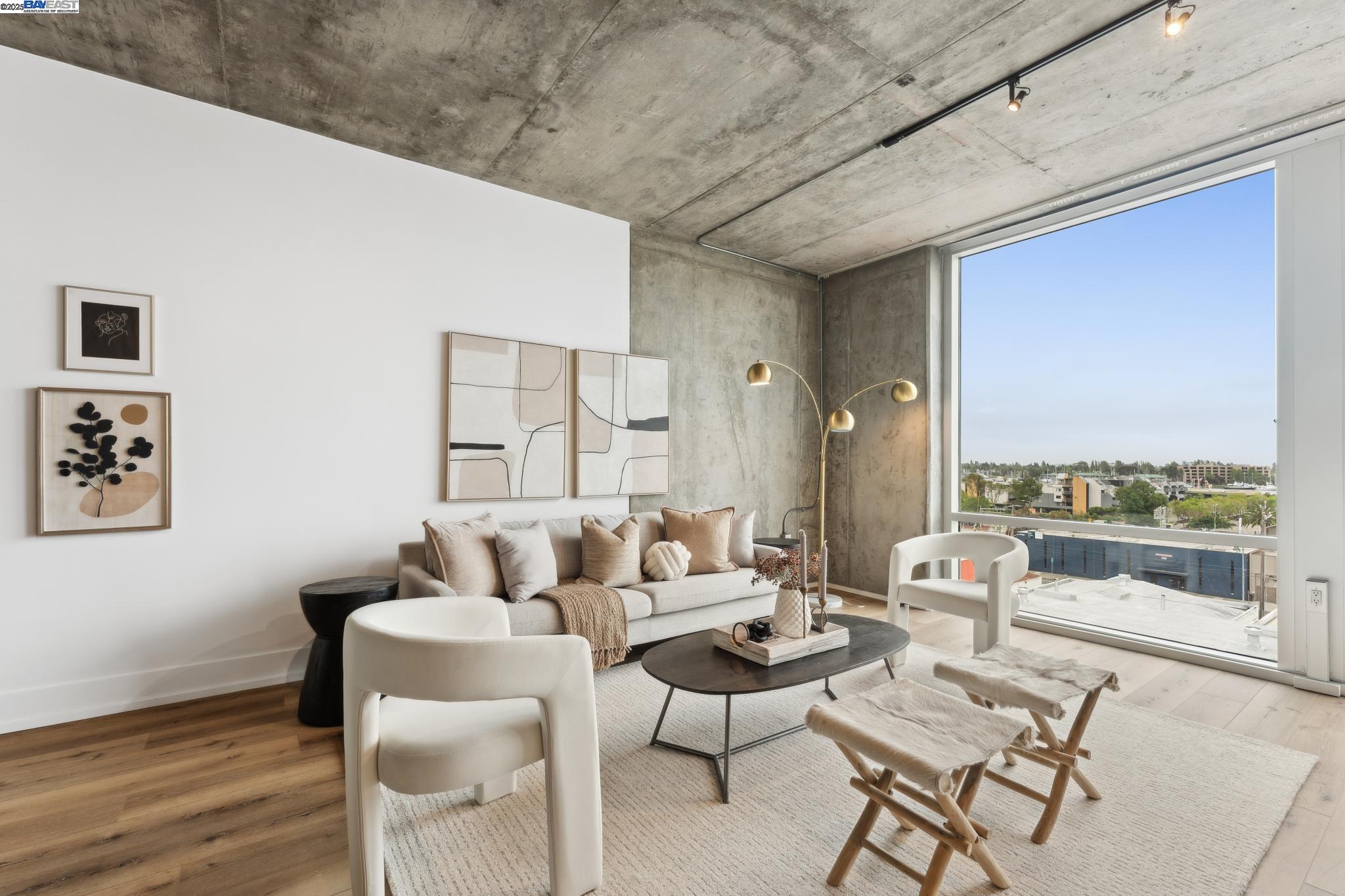 311 Oak St # 729, Oakland, California 94607, 1 Bedroom Bedrooms, 2 Rooms Rooms,1 BathroomBathrooms,Residential,For Sale,311 Oak St # 729,41094854