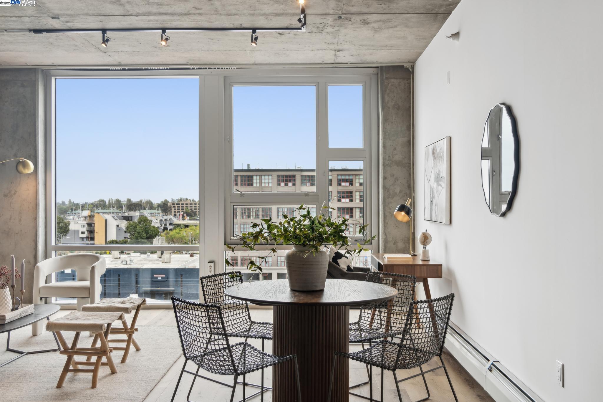 311 Oak St # 729, Oakland, California 94607, 1 Bedroom Bedrooms, 2 Rooms Rooms,1 BathroomBathrooms,Residential,For Sale,311 Oak St # 729,41094854