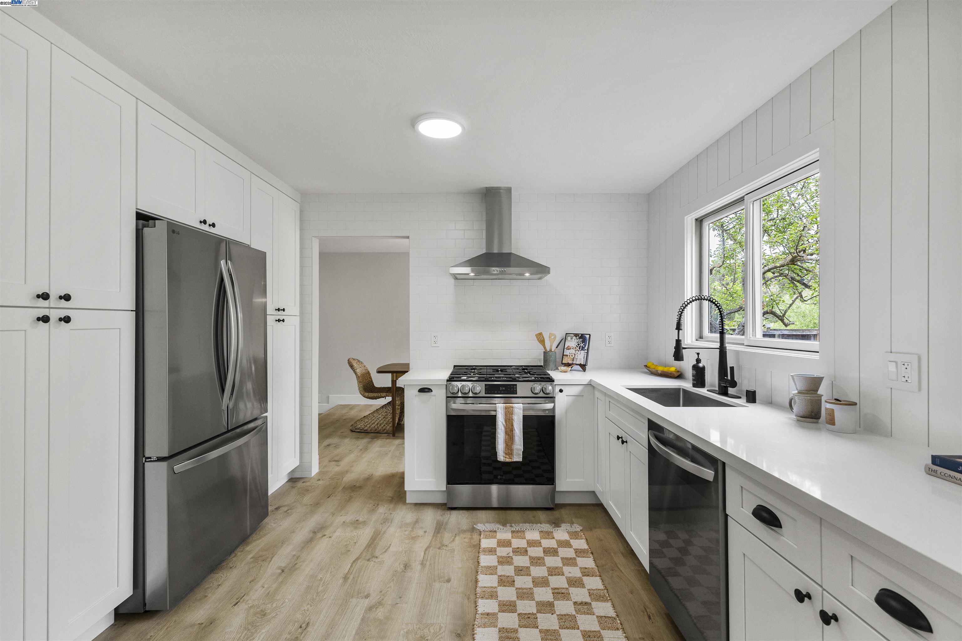 Detail Gallery Image 15 of 58 For 649 Sherree Dr, Martinez,  CA 94553 - 4 Beds | 2 Baths