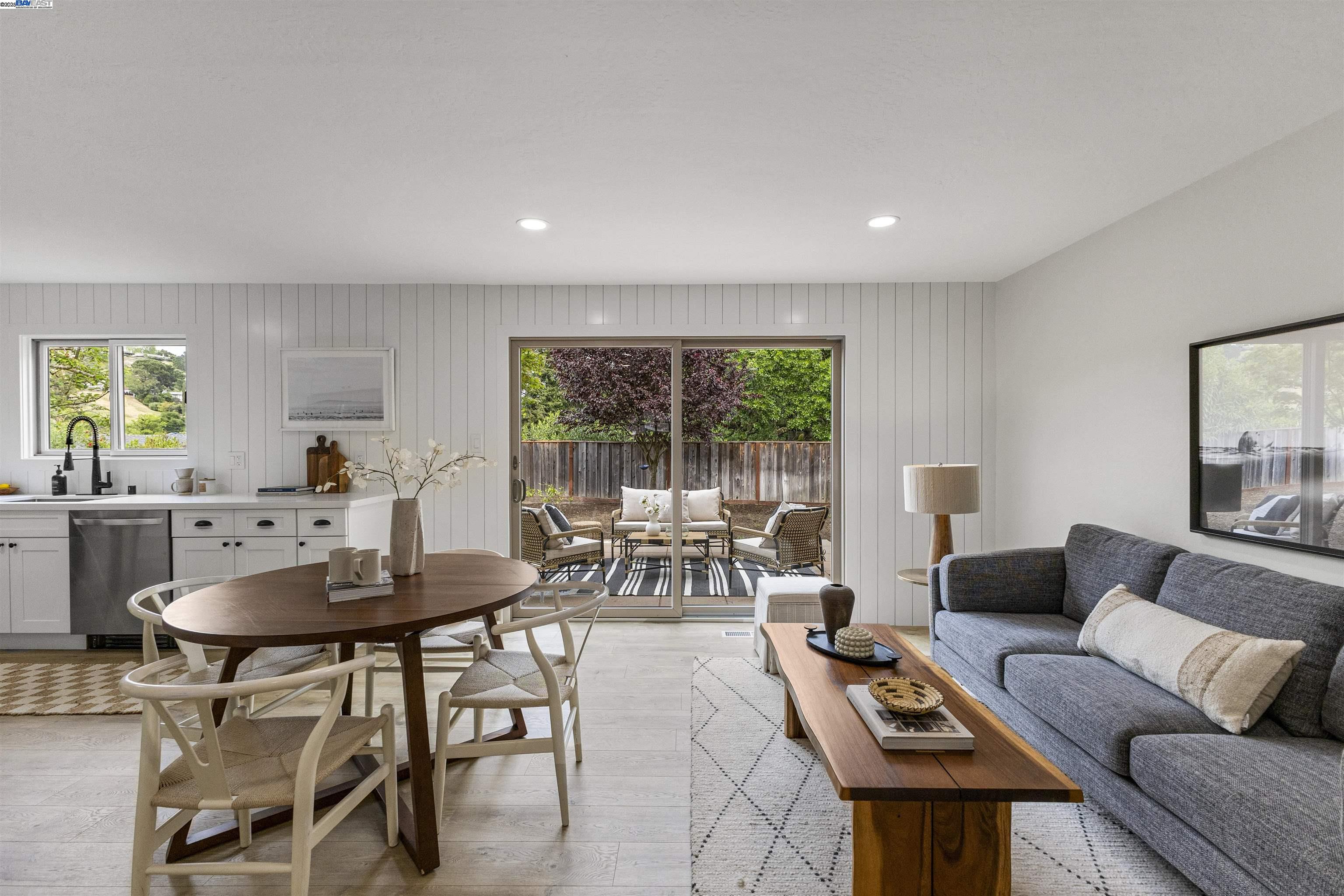 Detail Gallery Image 16 of 58 For 649 Sherree Dr, Martinez,  CA 94553 - 4 Beds | 2 Baths