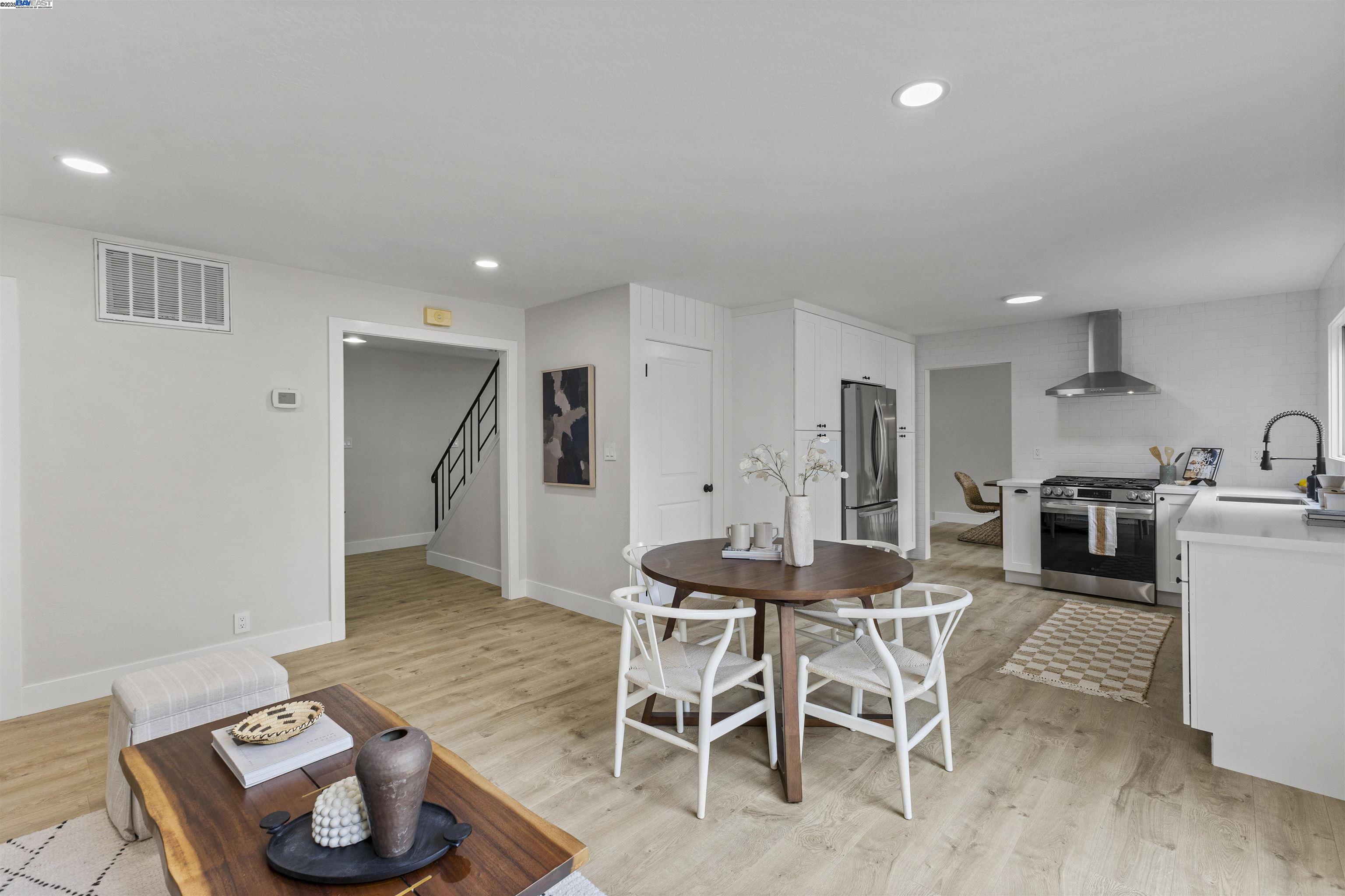 Detail Gallery Image 18 of 58 For 649 Sherree Dr, Martinez,  CA 94553 - 4 Beds | 2 Baths