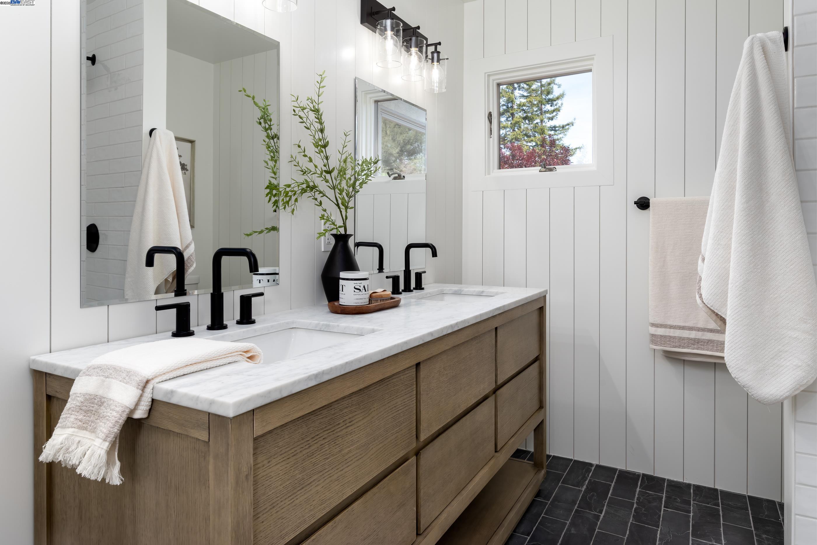 Detail Gallery Image 28 of 58 For 649 Sherree Dr, Martinez,  CA 94553 - 4 Beds | 2 Baths
