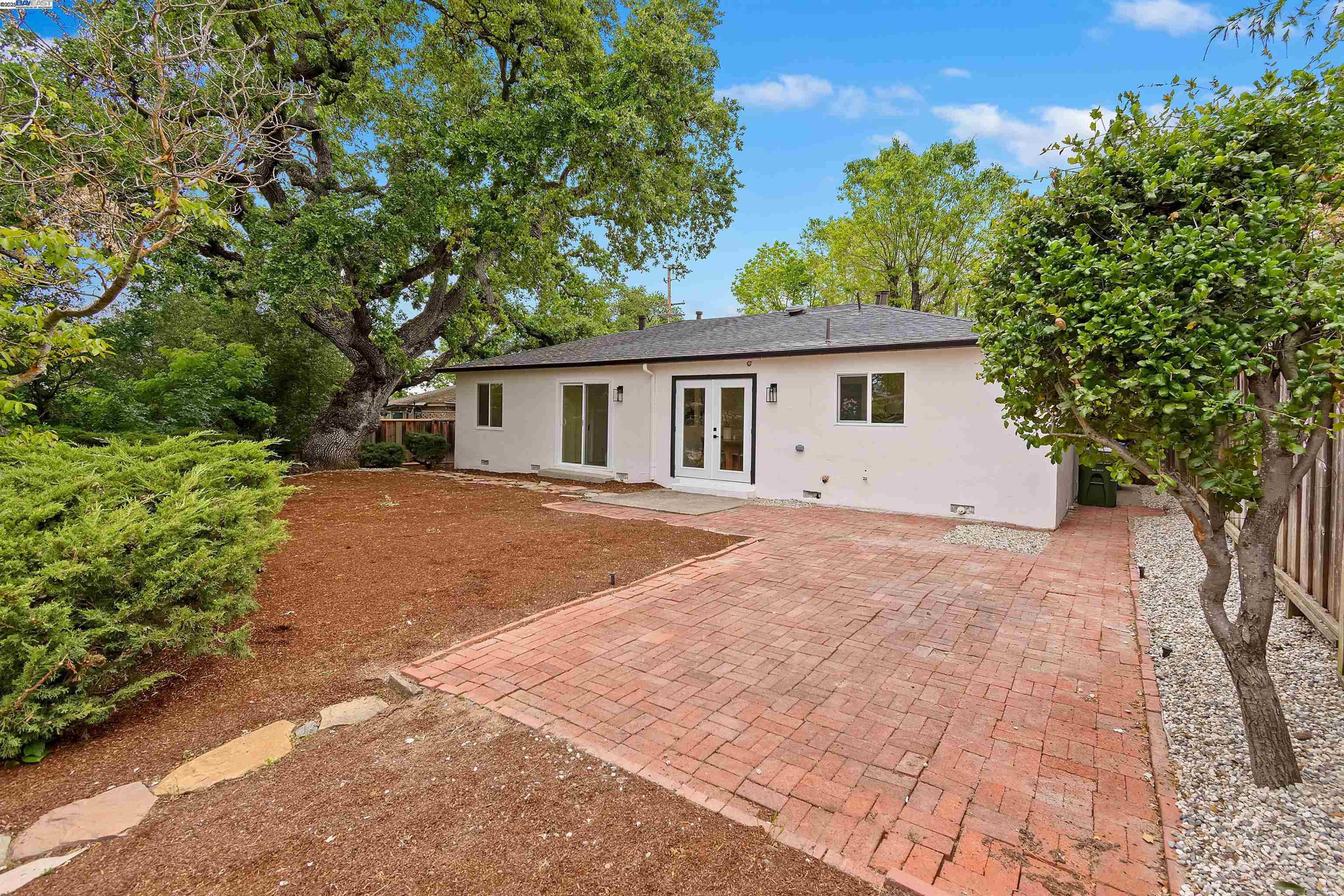 Detail Gallery Image 19 of 28 For 1860 Poplar Dr, Walnut Creek,  CA 94595 - 3 Beds | 2 Baths