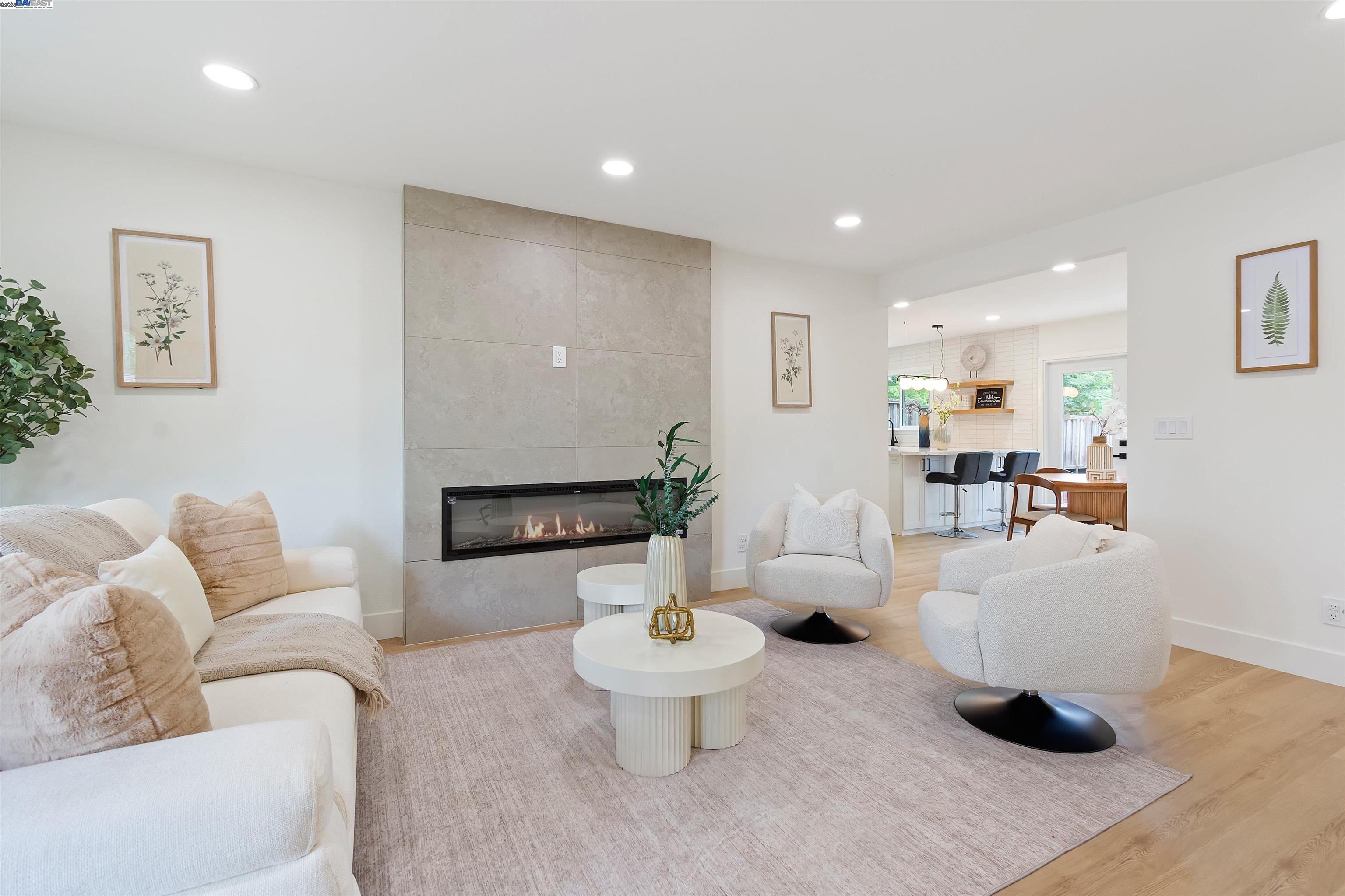 Detail Gallery Image 6 of 28 For 1860 Poplar Dr, Walnut Creek,  CA 94595 - 3 Beds | 2 Baths