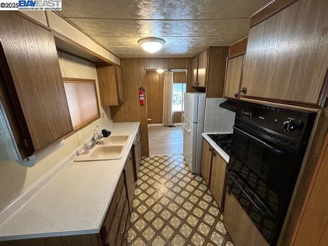 Detail Gallery Image 4 of 29 For 1200 W Winton #59,  Hayward,  CA 94545 - 2 Beds | 1 Baths