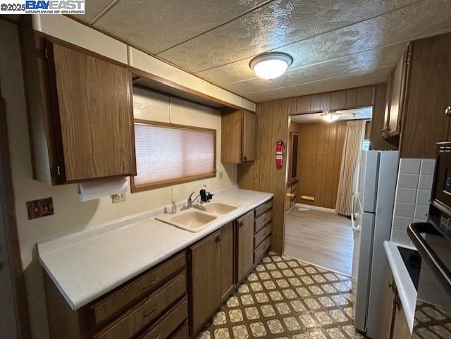 Detail Gallery Image 6 of 29 For 1200 W Winton #59,  Hayward,  CA 94545 - 2 Beds | 1 Baths