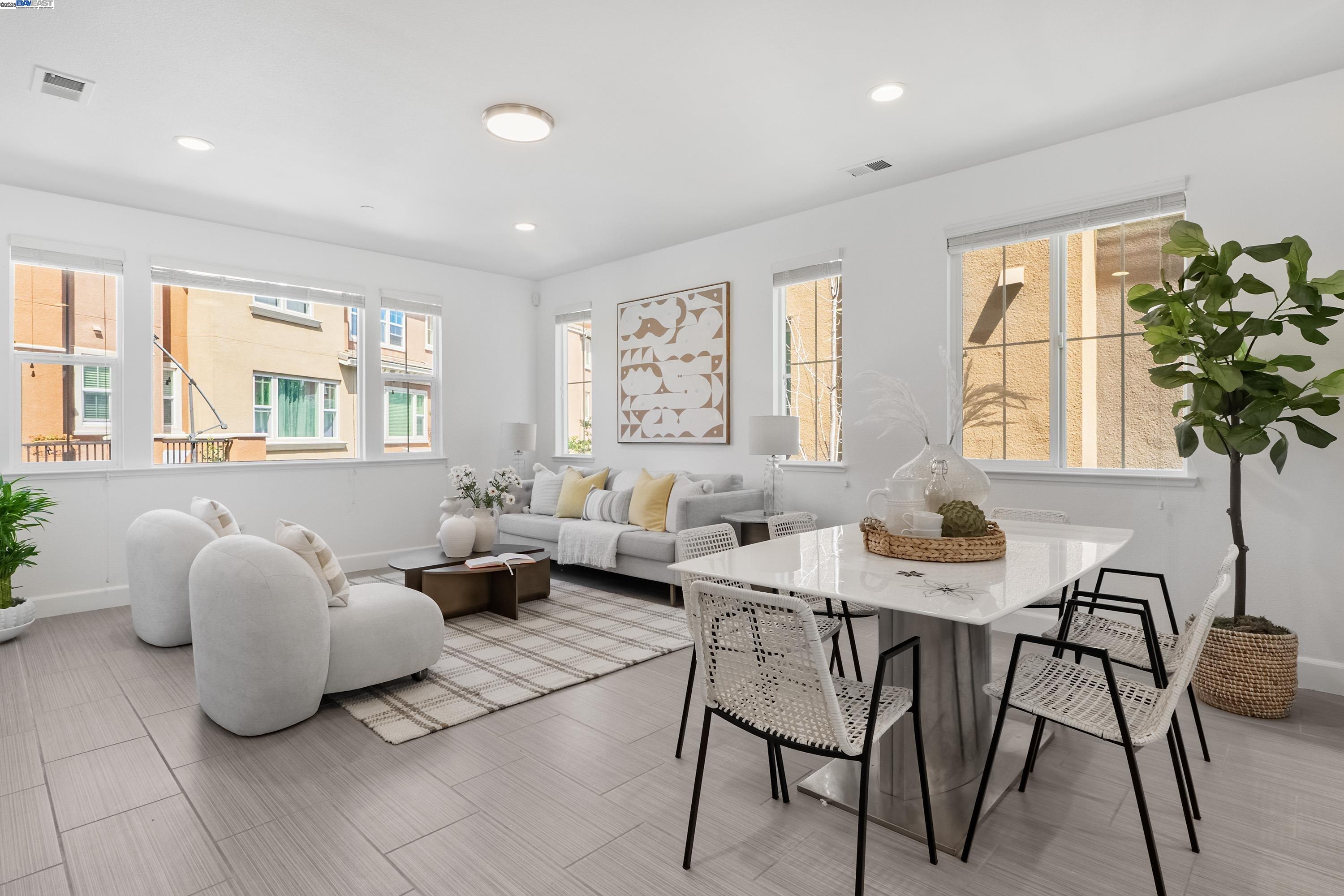 MLS: 41094869 Condo For Sale