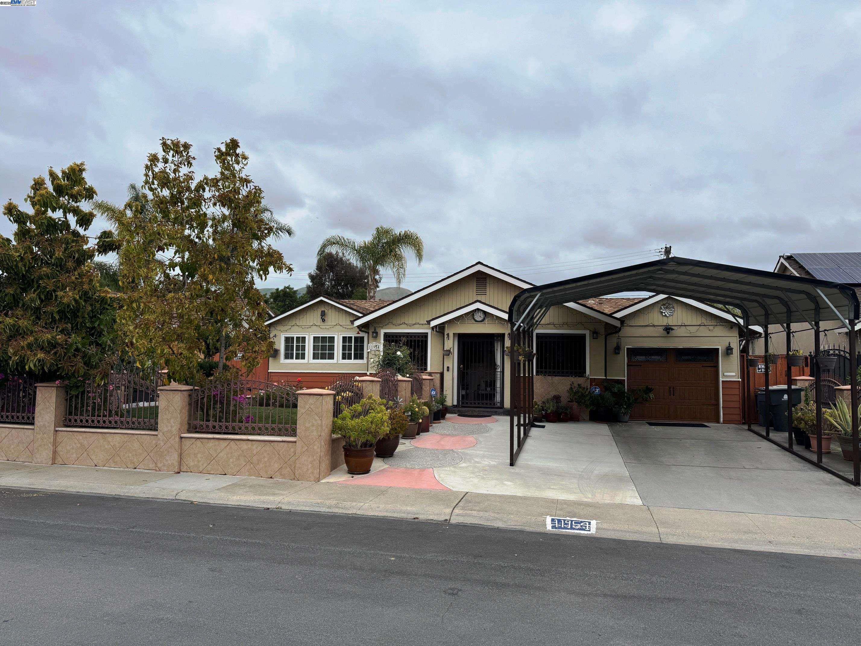 Detail Gallery Image 3 of 27 For 11954 Flagler St, San Jose,  CA 95127 - 4 Beds | 2 Baths