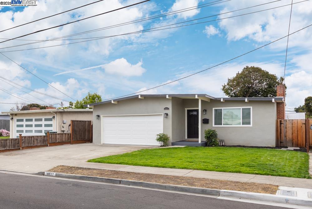 Detail Gallery Image 2 of 29 For 36637 Burdick St, Newark,  CA 94560 - 3 Beds | 2 Baths