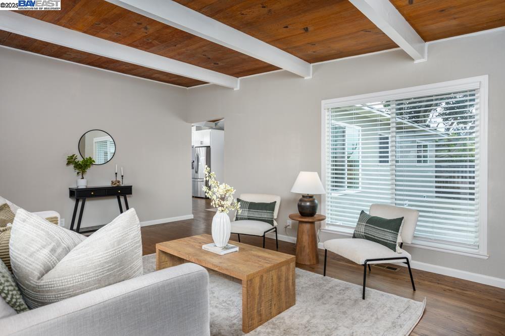 Detail Gallery Image 5 of 29 For 36637 Burdick St, Newark,  CA 94560 - 3 Beds | 2 Baths