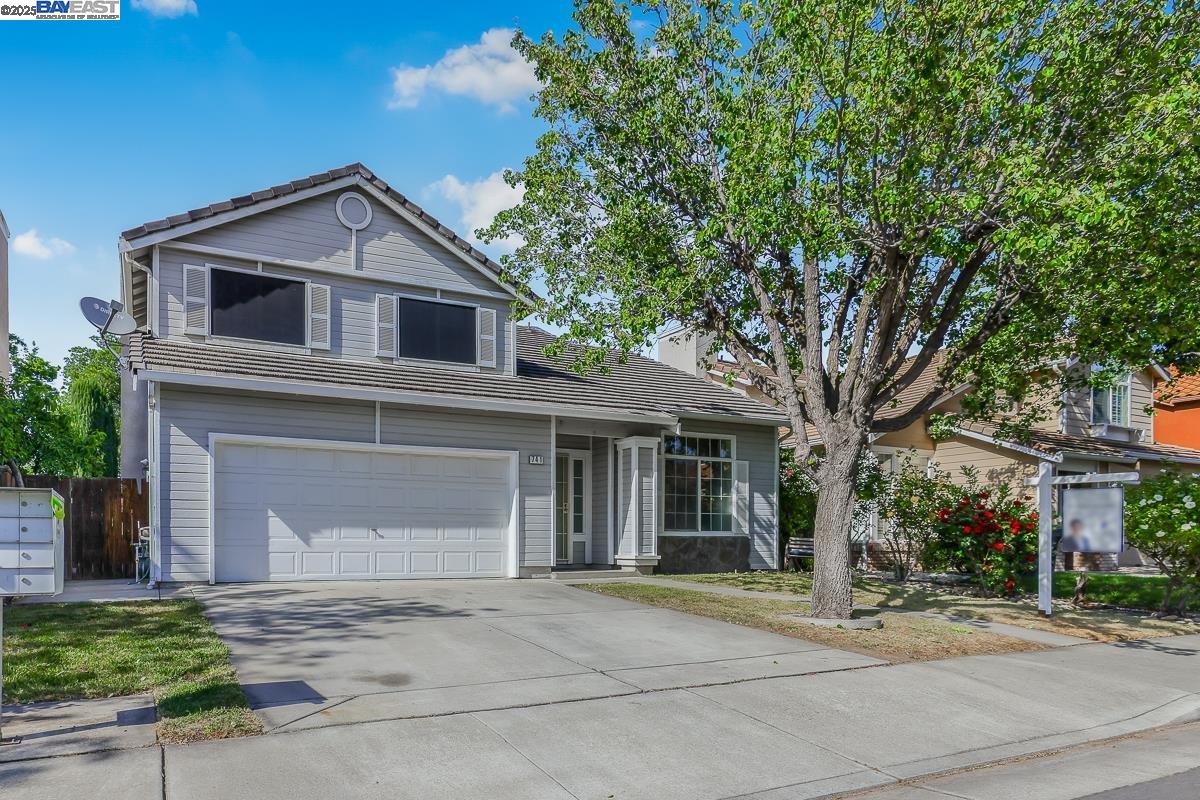 Detail Gallery Image 2 of 51 For 741 Glencreek Dr, Tracy,  CA 95377 - 4 Beds | 2/1 Baths