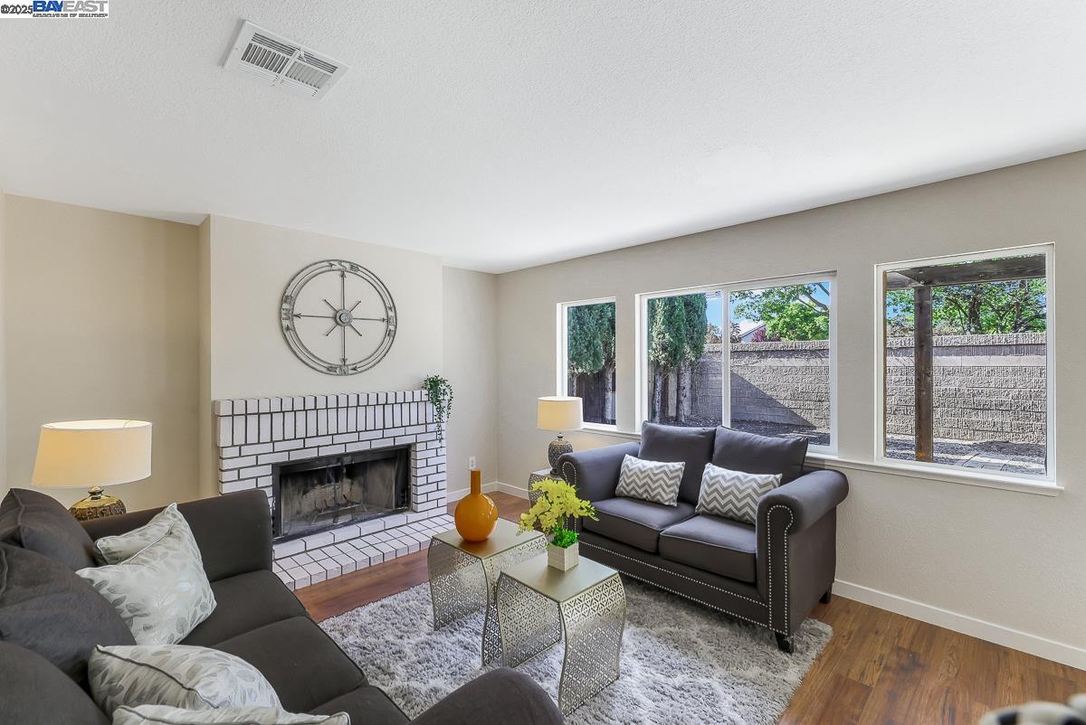 Detail Gallery Image 25 of 51 For 741 Glencreek Dr, Tracy,  CA 95377 - 4 Beds | 2/1 Baths