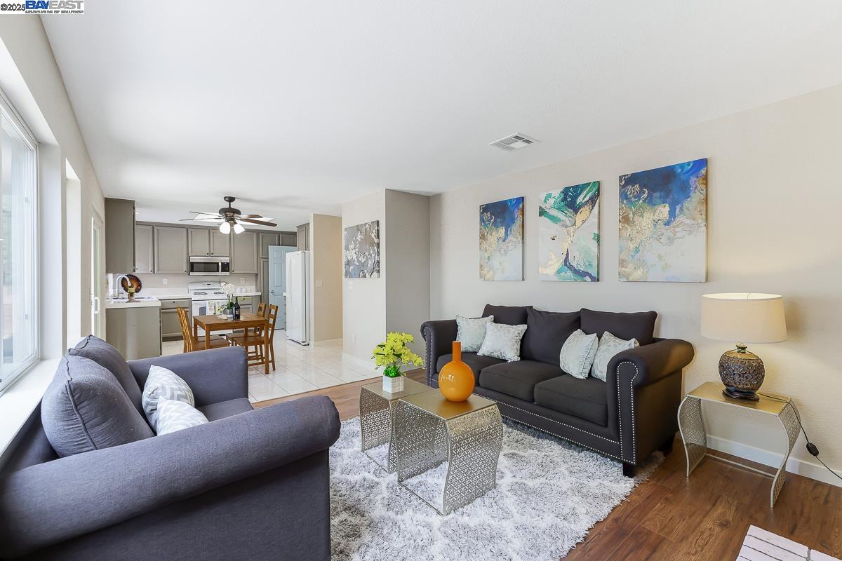 Detail Gallery Image 26 of 51 For 741 Glencreek Dr, Tracy,  CA 95377 - 4 Beds | 2/1 Baths