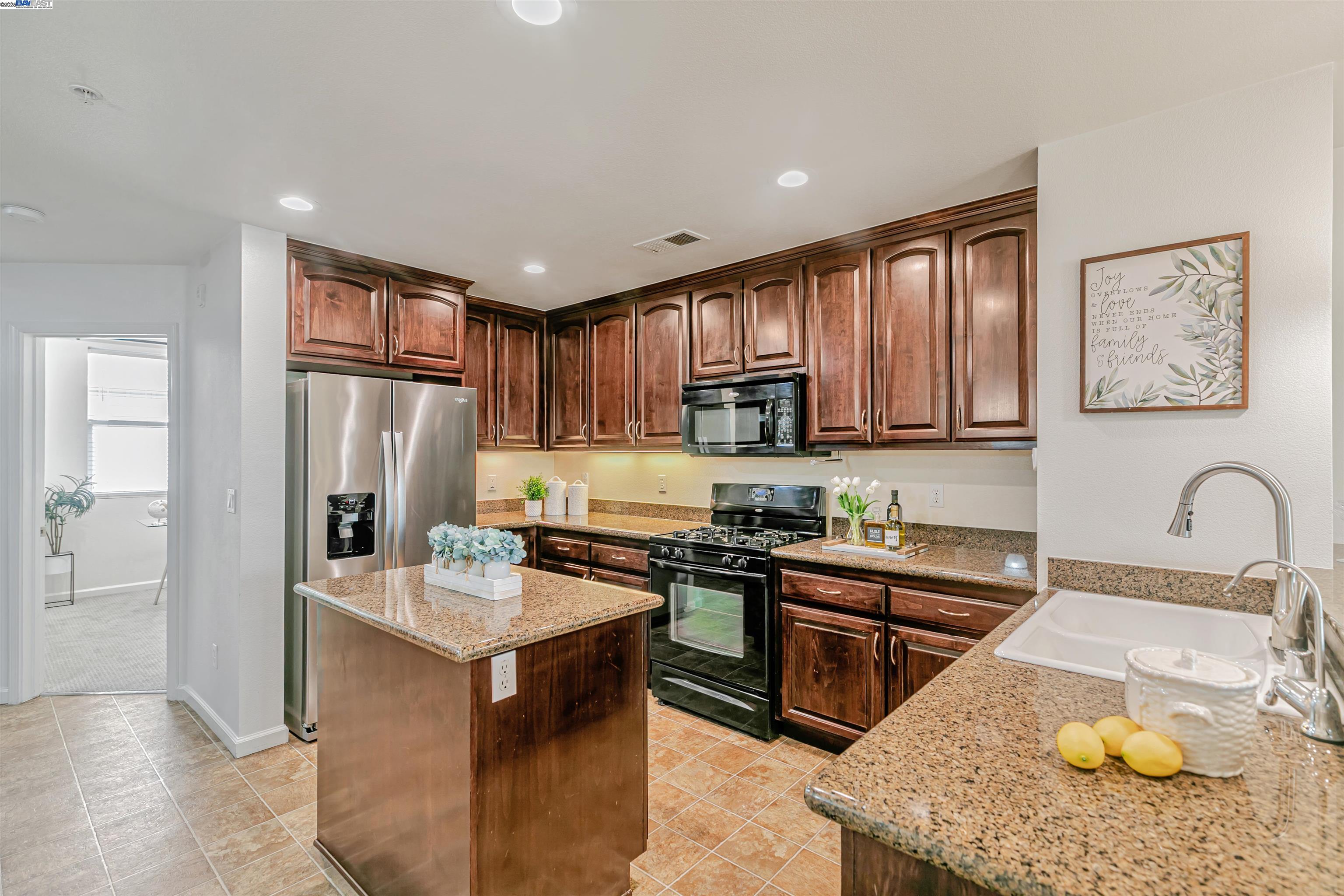 Photo #8: 41094883 Listing: Photo #8