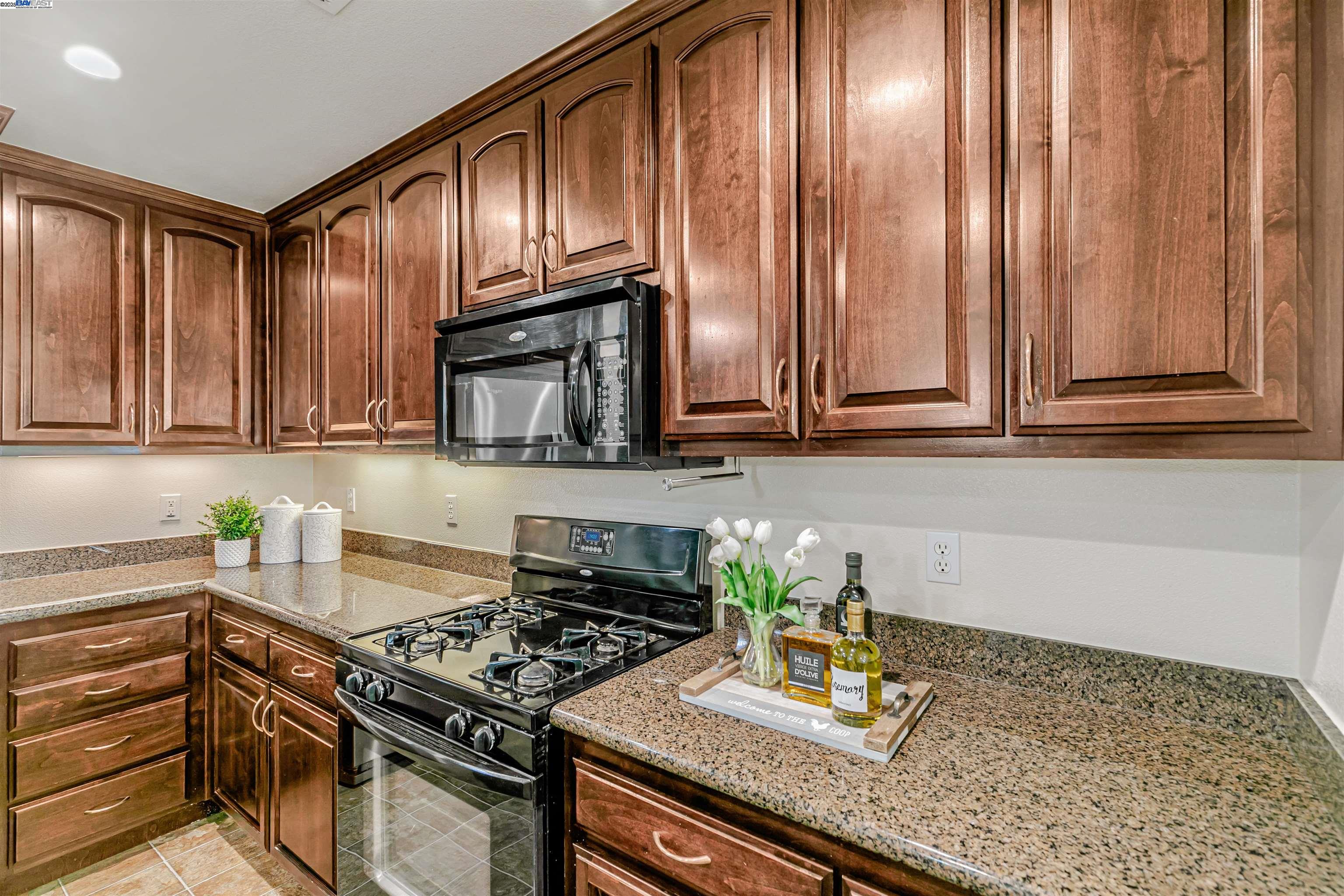 Photo #9: 41094883 Listing: Photo #9