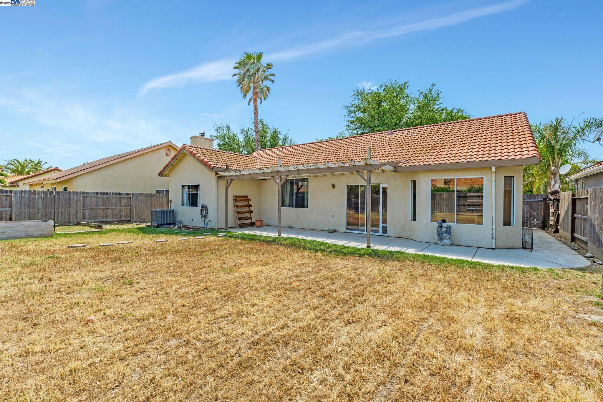 Detail Gallery Image 33 of 50 For 848 La Cresta Ct, Los Banos,  CA 93635 - 3 Beds | 2 Baths