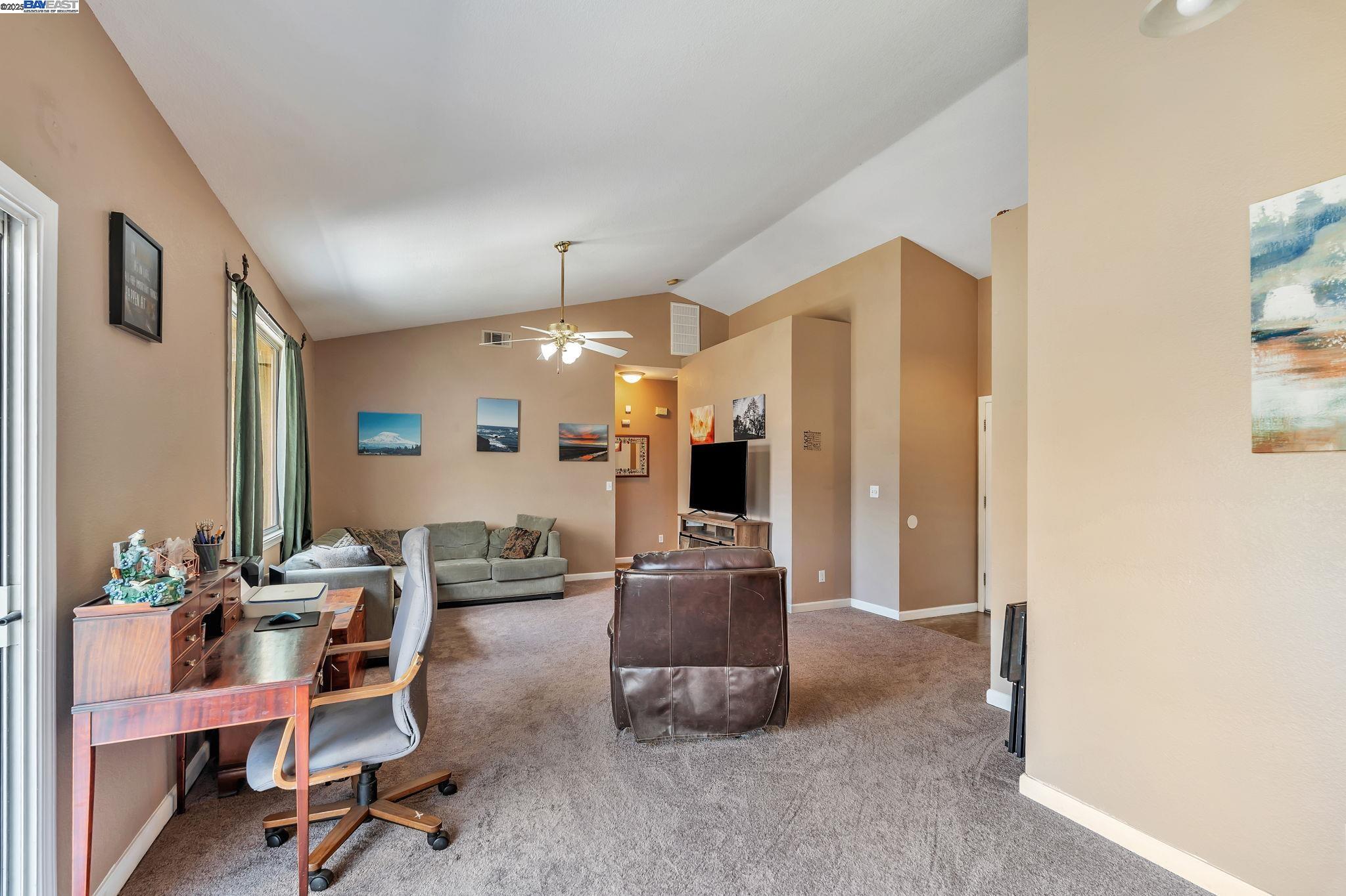 Detail Gallery Image 9 of 50 For 848 La Cresta Ct, Los Banos,  CA 93635 - 3 Beds | 2 Baths