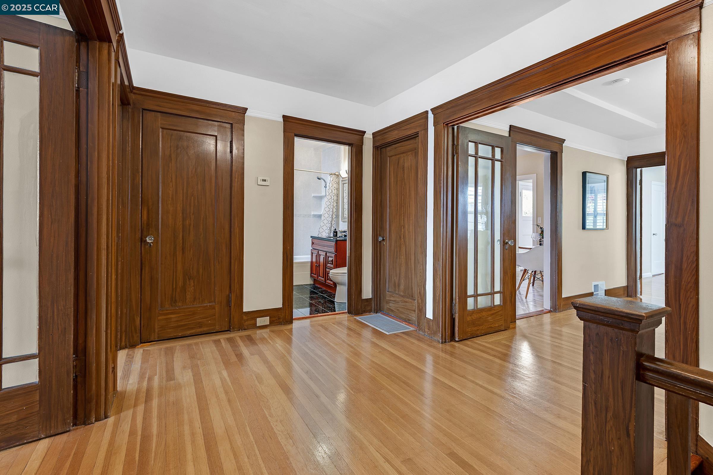 Detail Gallery Image 18 of 28 For 504 Monterey Blvd, San Francisco,  CA 94127 - 4 Beds | 2 Baths