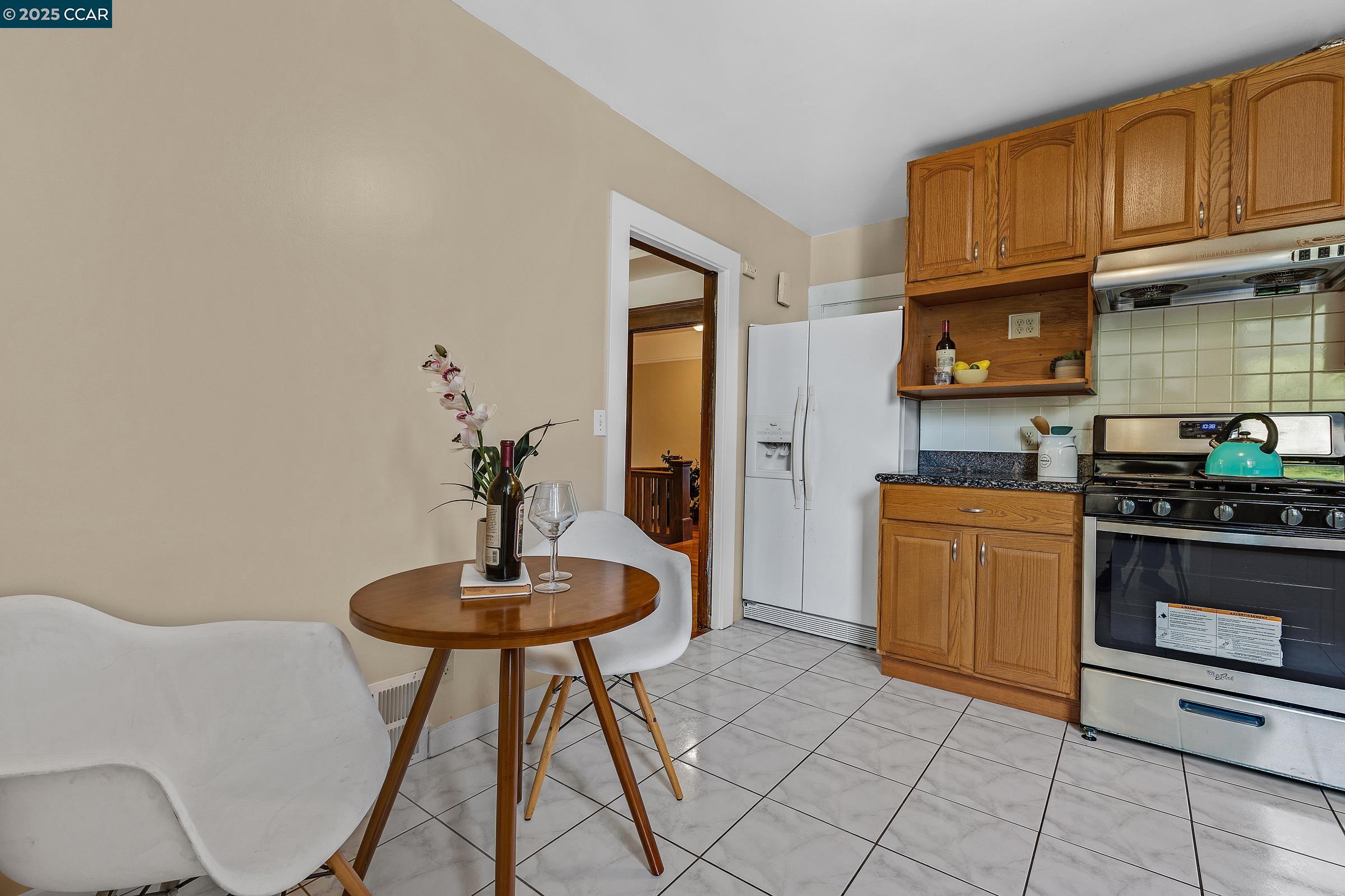 Detail Gallery Image 21 of 28 For 504 Monterey Blvd, San Francisco,  CA 94127 - 4 Beds | 2 Baths