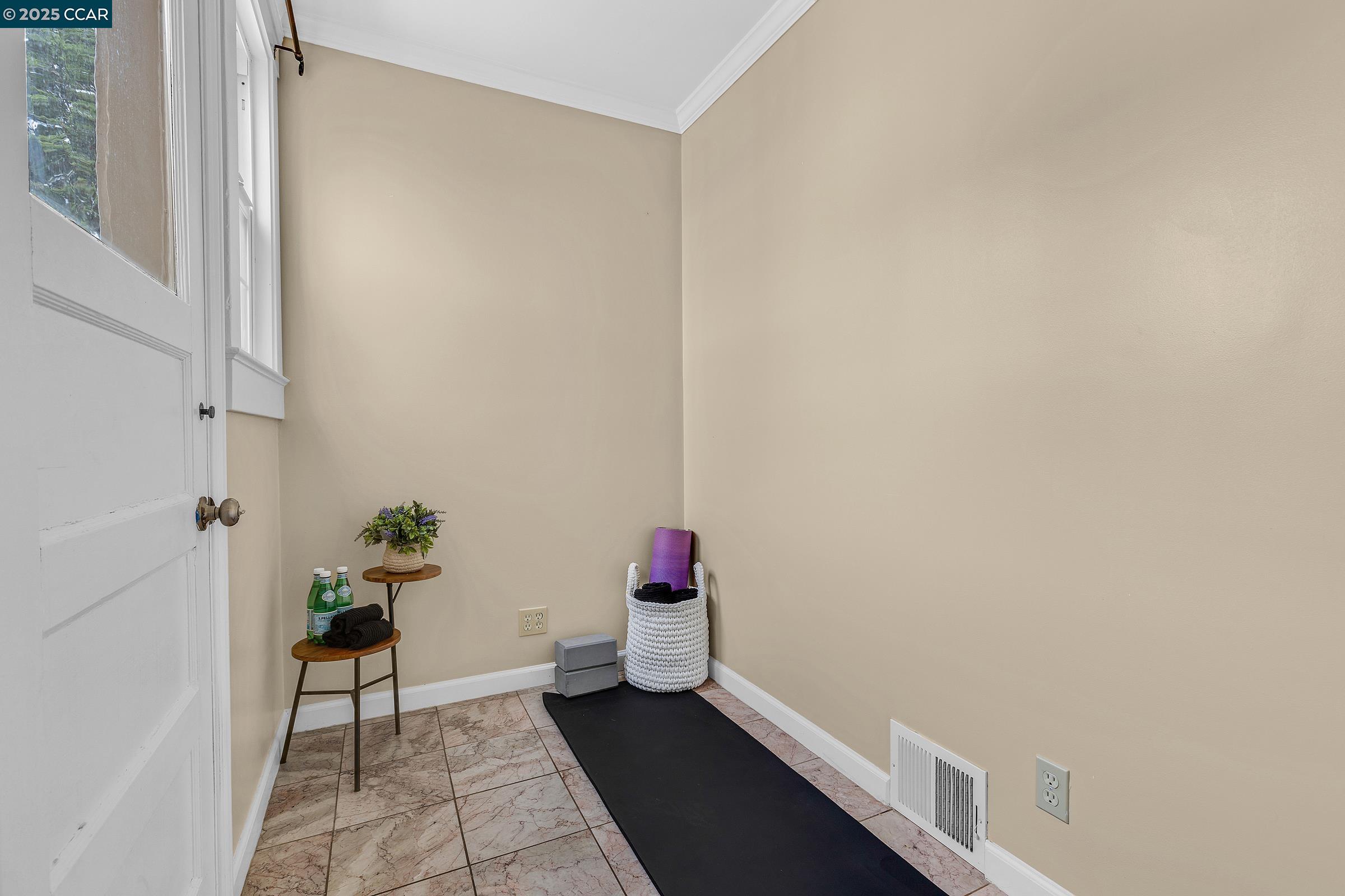 Detail Gallery Image 22 of 28 For 504 Monterey Blvd, San Francisco,  CA 94127 - 4 Beds | 2 Baths
