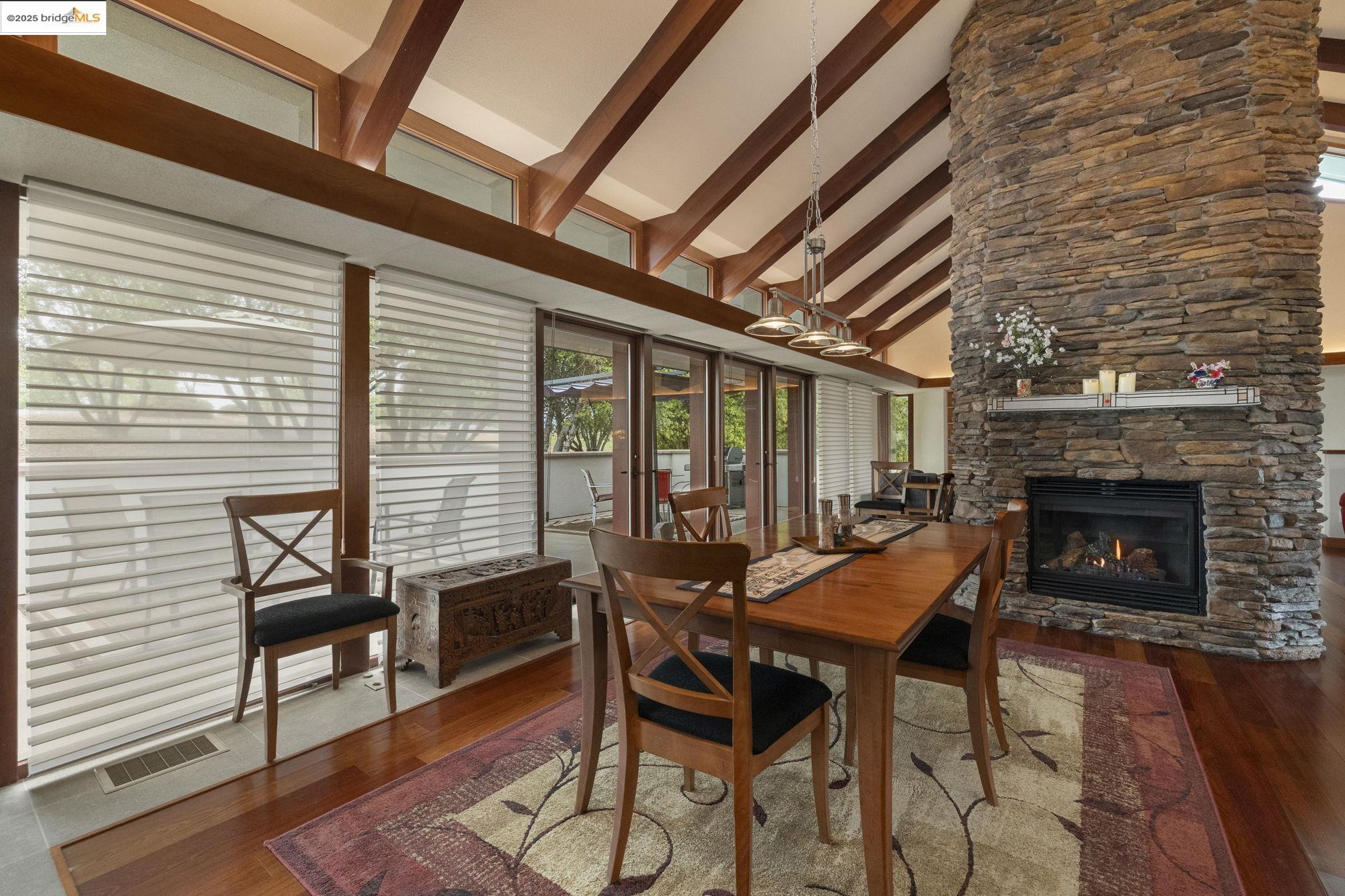 Detail Gallery Image 14 of 60 For 20821 Hemlock Street, Groveland,  CA 95321-9383 - 4 Beds | 3/1 Baths