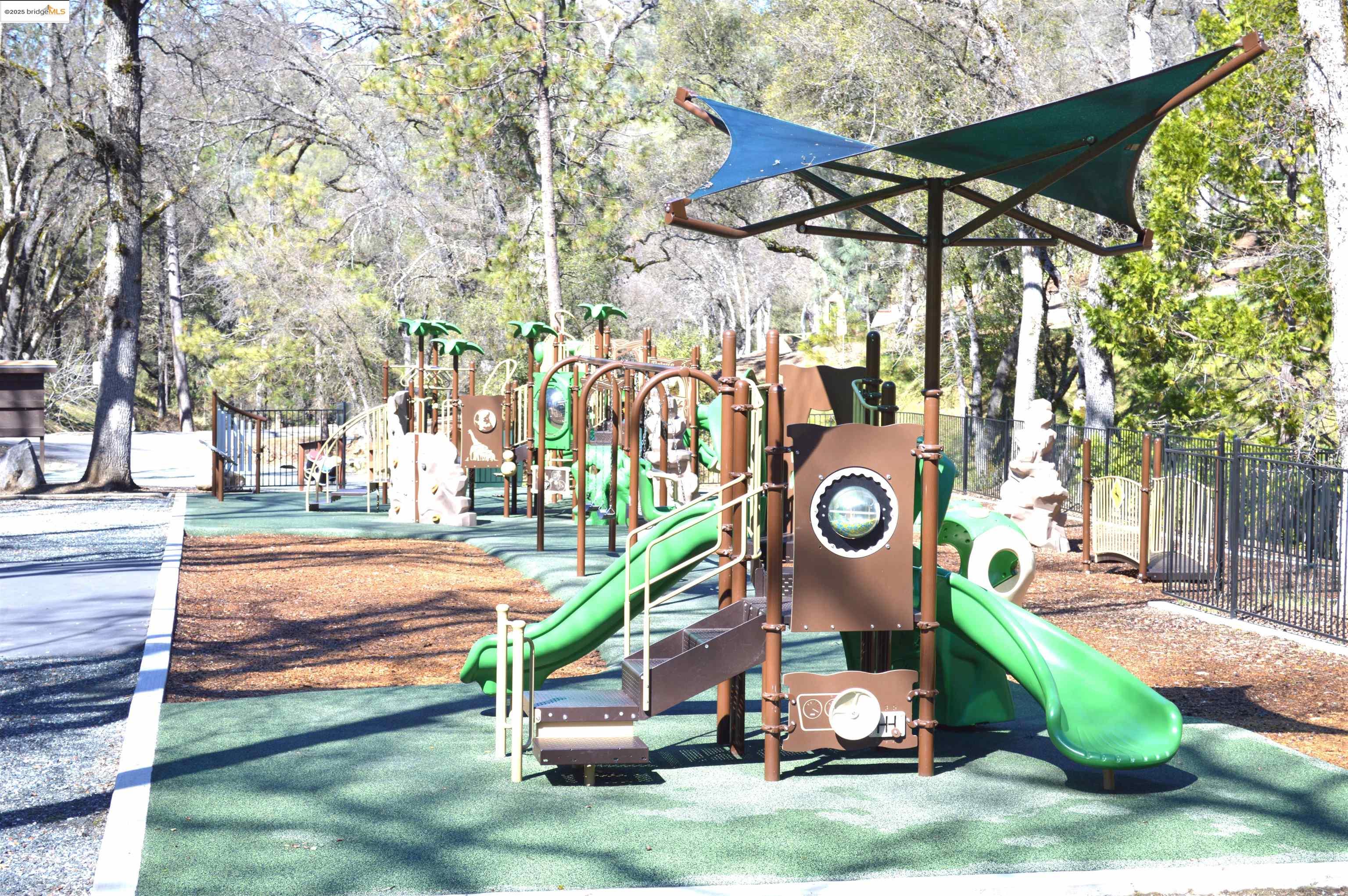 Detail Gallery Image 52 of 60 For 20821 Hemlock Street, Groveland,  CA 95321-9383 - 4 Beds | 3/1 Baths