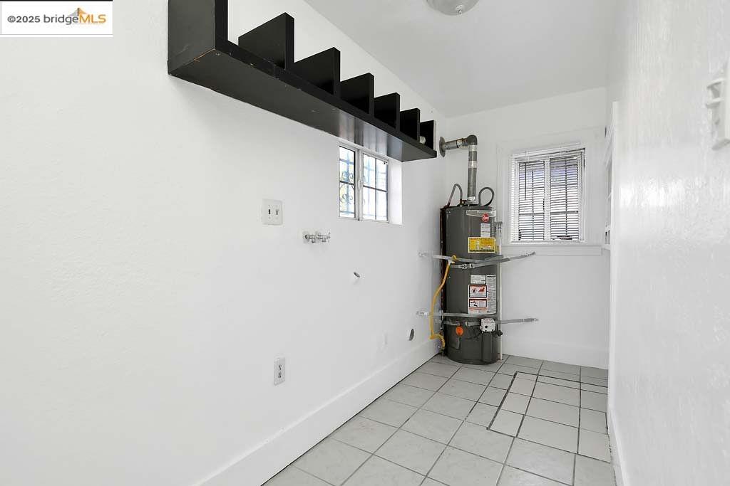 Detail Gallery Image 21 of 28 For 5540 E 17th St, Oakland,  CA 94621 - 3 Beds | 2 Baths