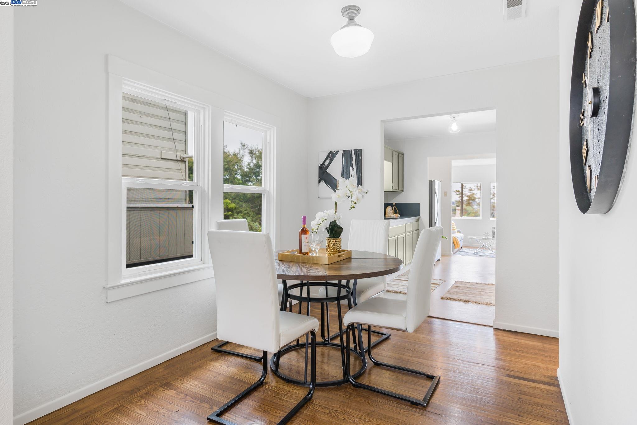 Detail Gallery Image 20 of 60 For 812 Washington Ave, Albany,  CA 94706 - 4 Beds | 2/1 Baths