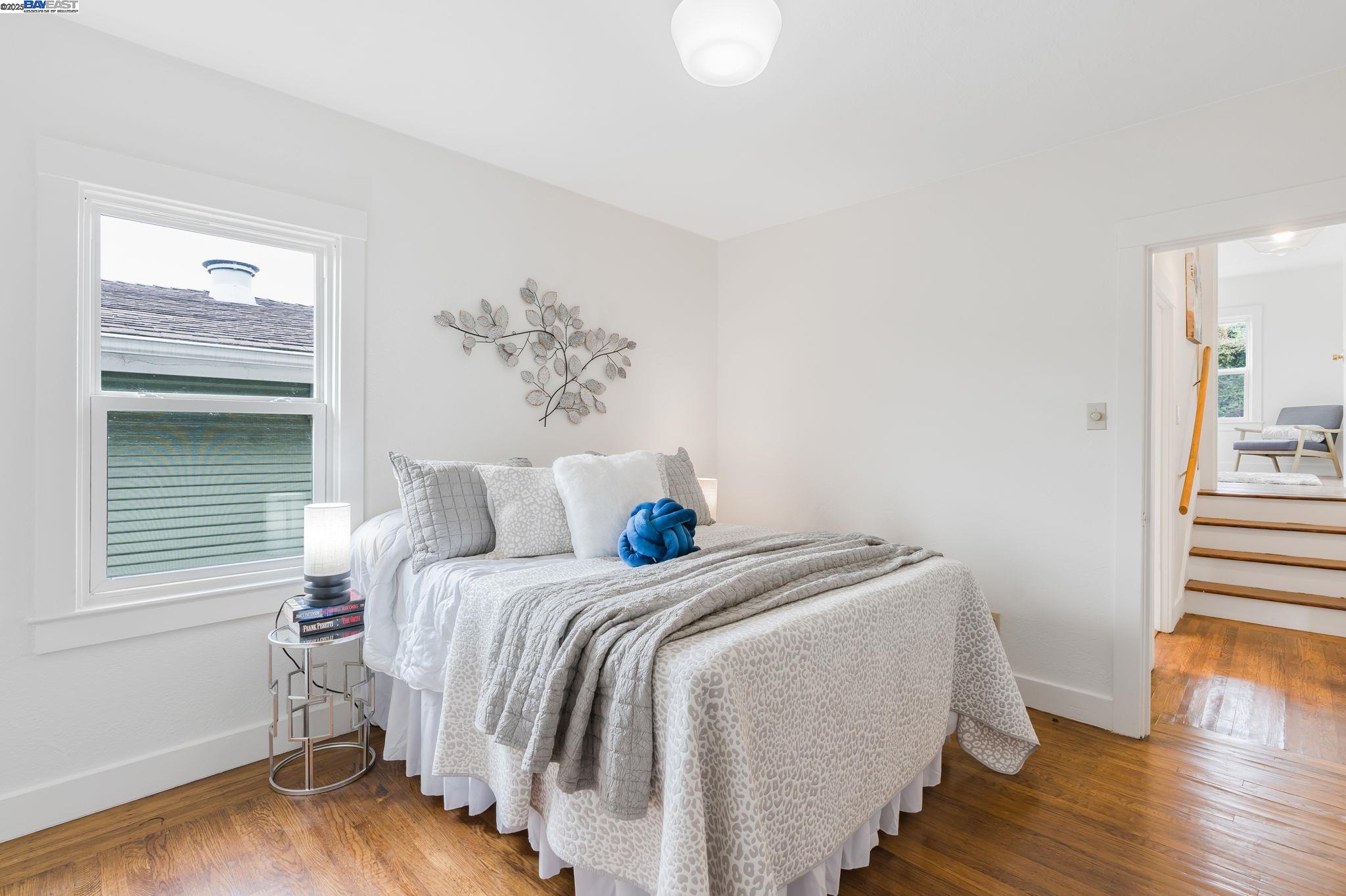 Detail Gallery Image 30 of 60 For 812 Washington Ave, Albany,  CA 94706 - 4 Beds | 2/1 Baths