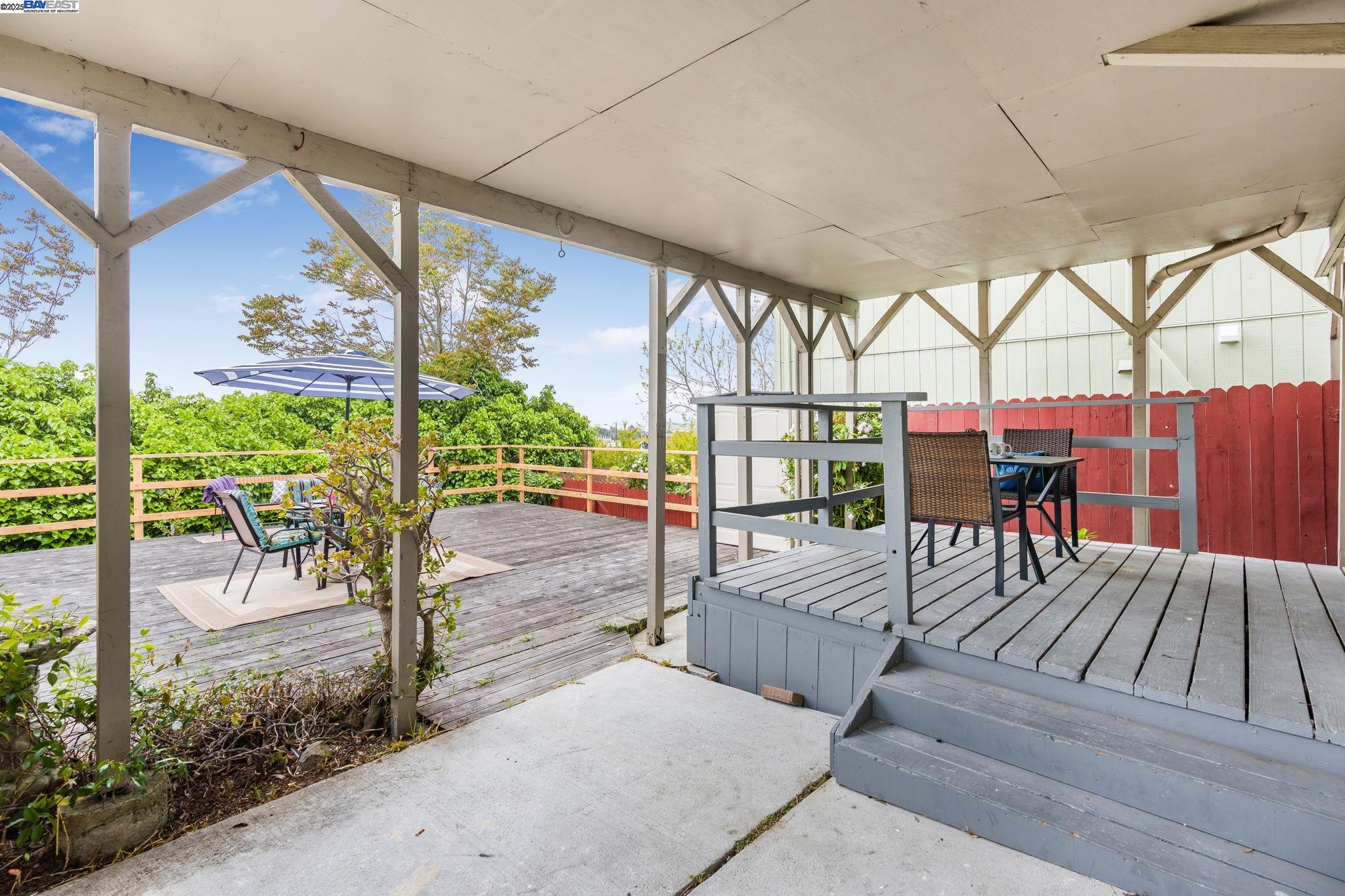 Detail Gallery Image 47 of 60 For 812 Washington Ave, Albany,  CA 94706 - 4 Beds | 2/1 Baths