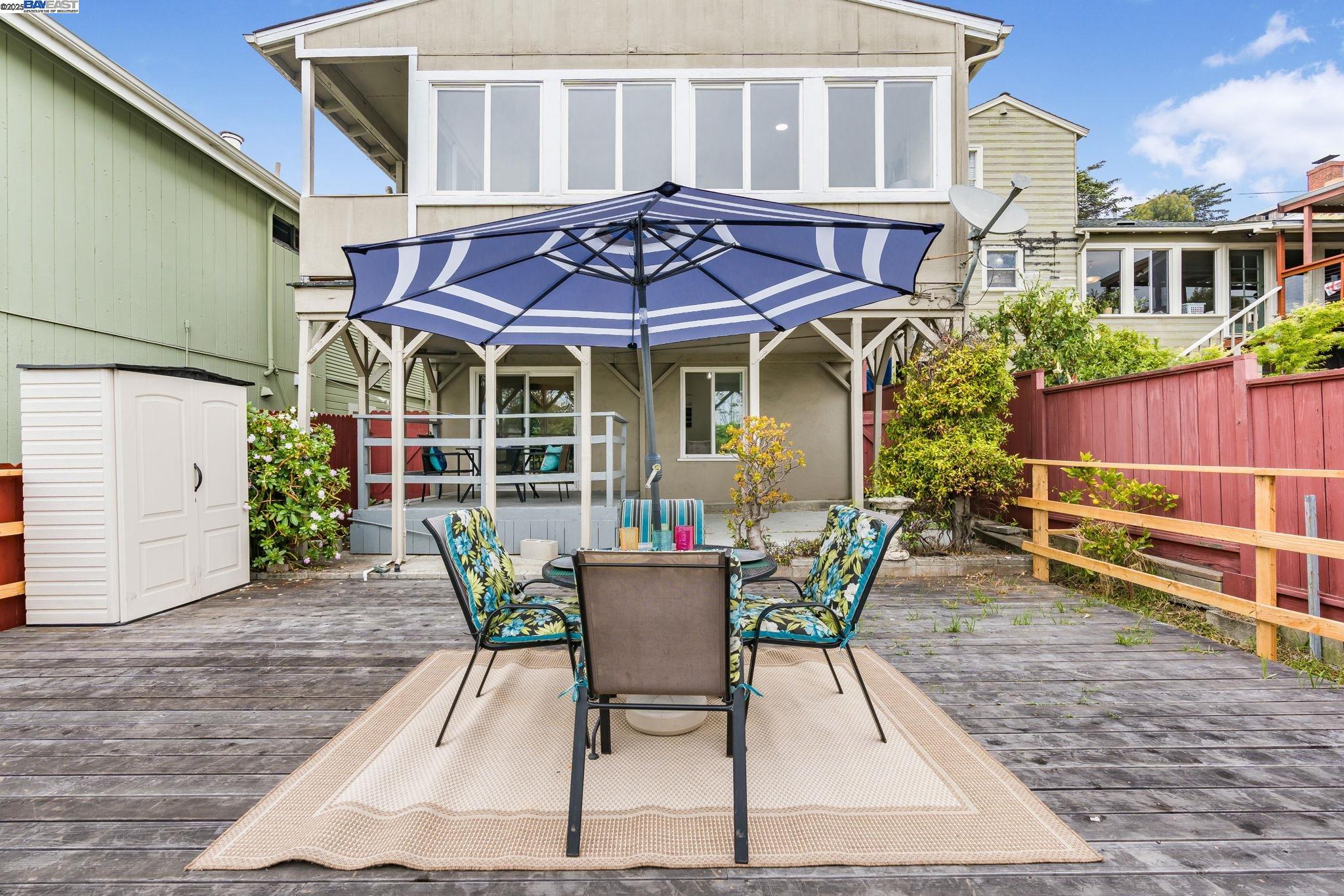 Detail Gallery Image 49 of 60 For 812 Washington Ave, Albany,  CA 94706 - 4 Beds | 2/1 Baths