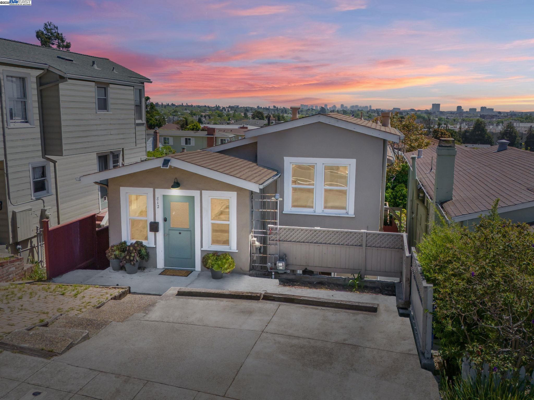 Detail Gallery Image 59 of 60 For 812 Washington Ave, Albany,  CA 94706 - 4 Beds | 2/1 Baths