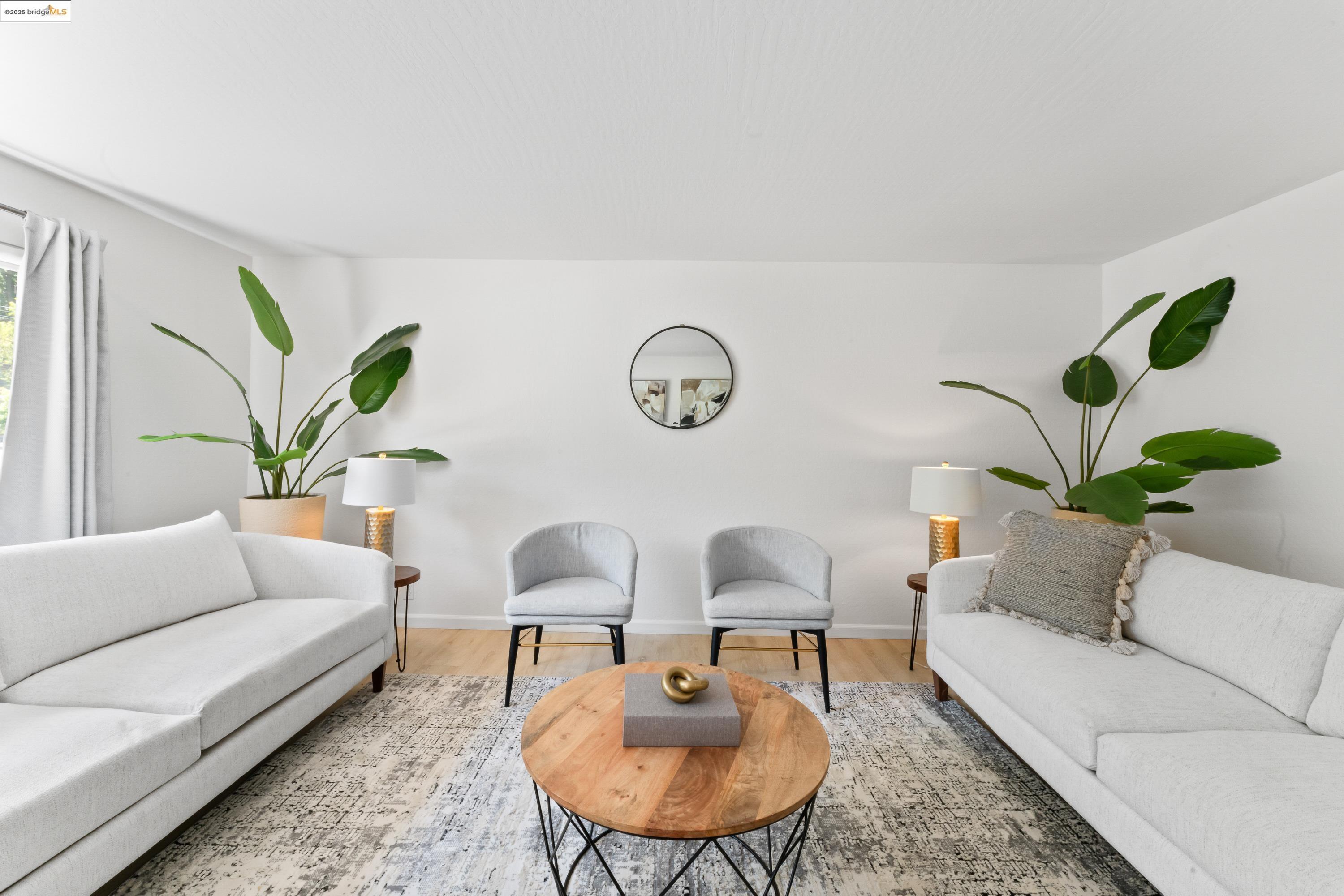 Detail Gallery Image 1 of 31 For 2305 Marlin Court, Pinole,  CA 94564 - 3 Beds | 2 Baths