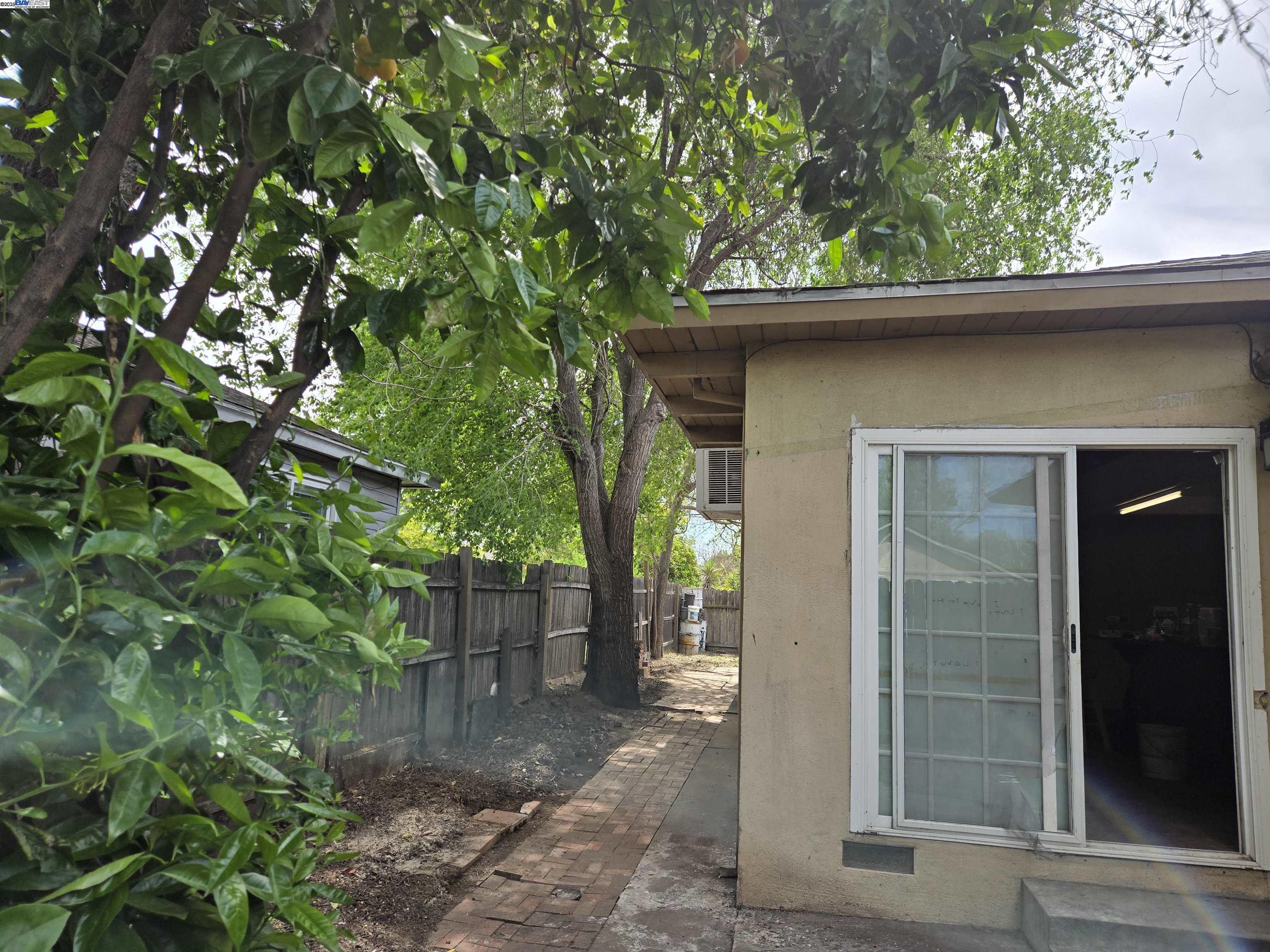 Detail Gallery Image 11 of 12 For 3832 Marine Ave, Stockton,  CA 95204 - 3 Beds | 1 Baths