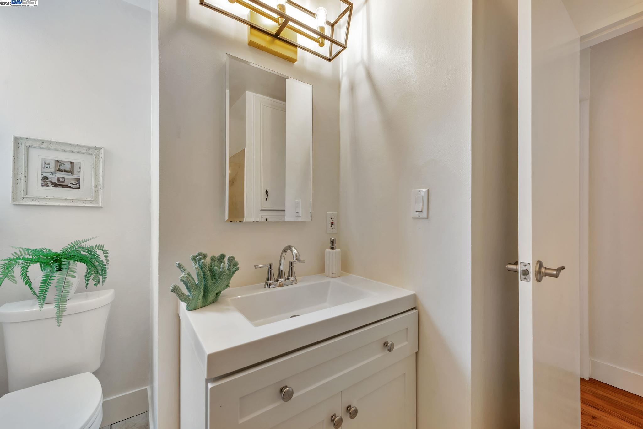 Detail Gallery Image 42 of 54 For 31300 Chicoine Ave, Hayward,  CA 94544 - 5 Beds | 4 Baths