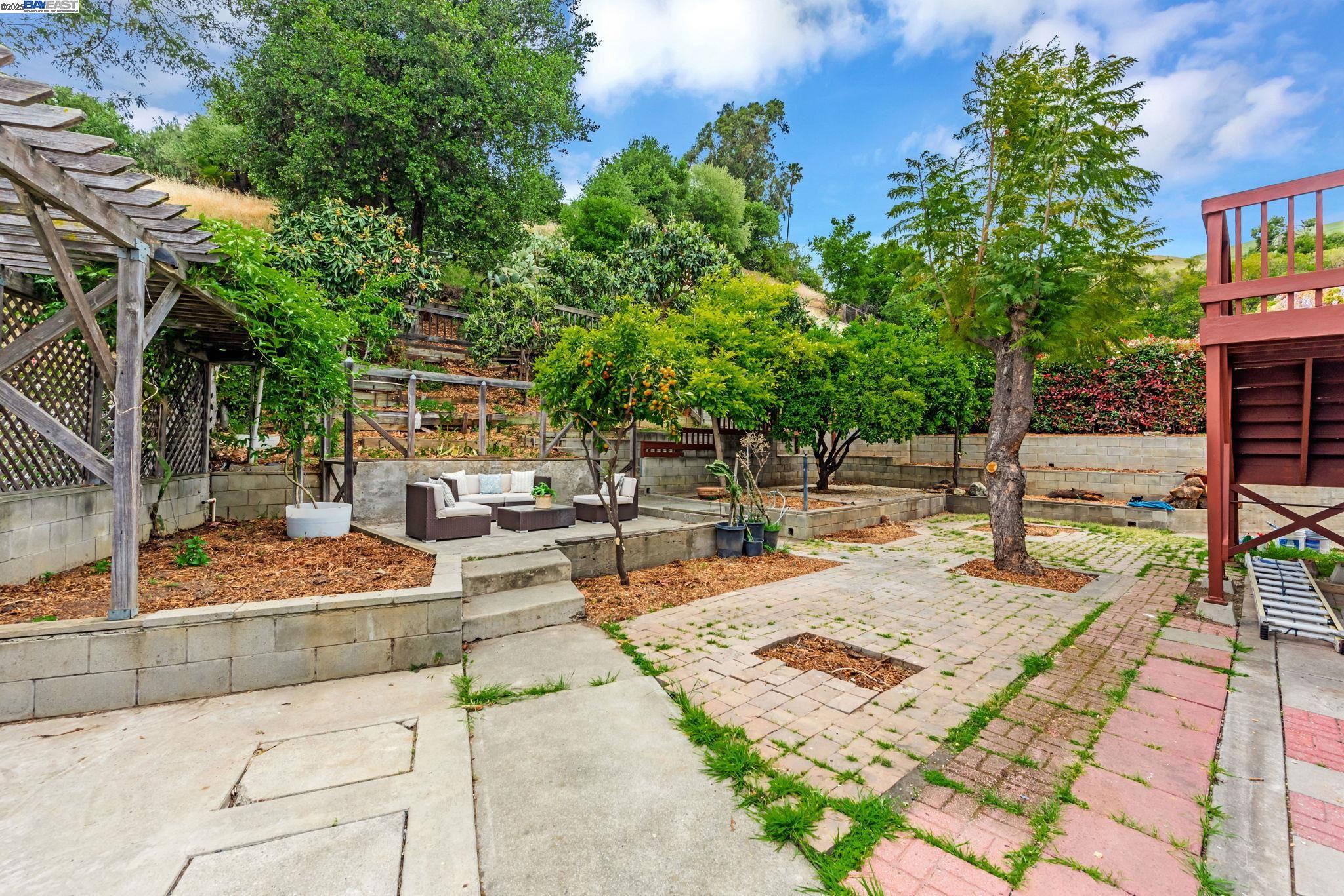 Detail Gallery Image 54 of 54 For 31300 Chicoine Ave, Hayward,  CA 94544 - 5 Beds | 4 Baths