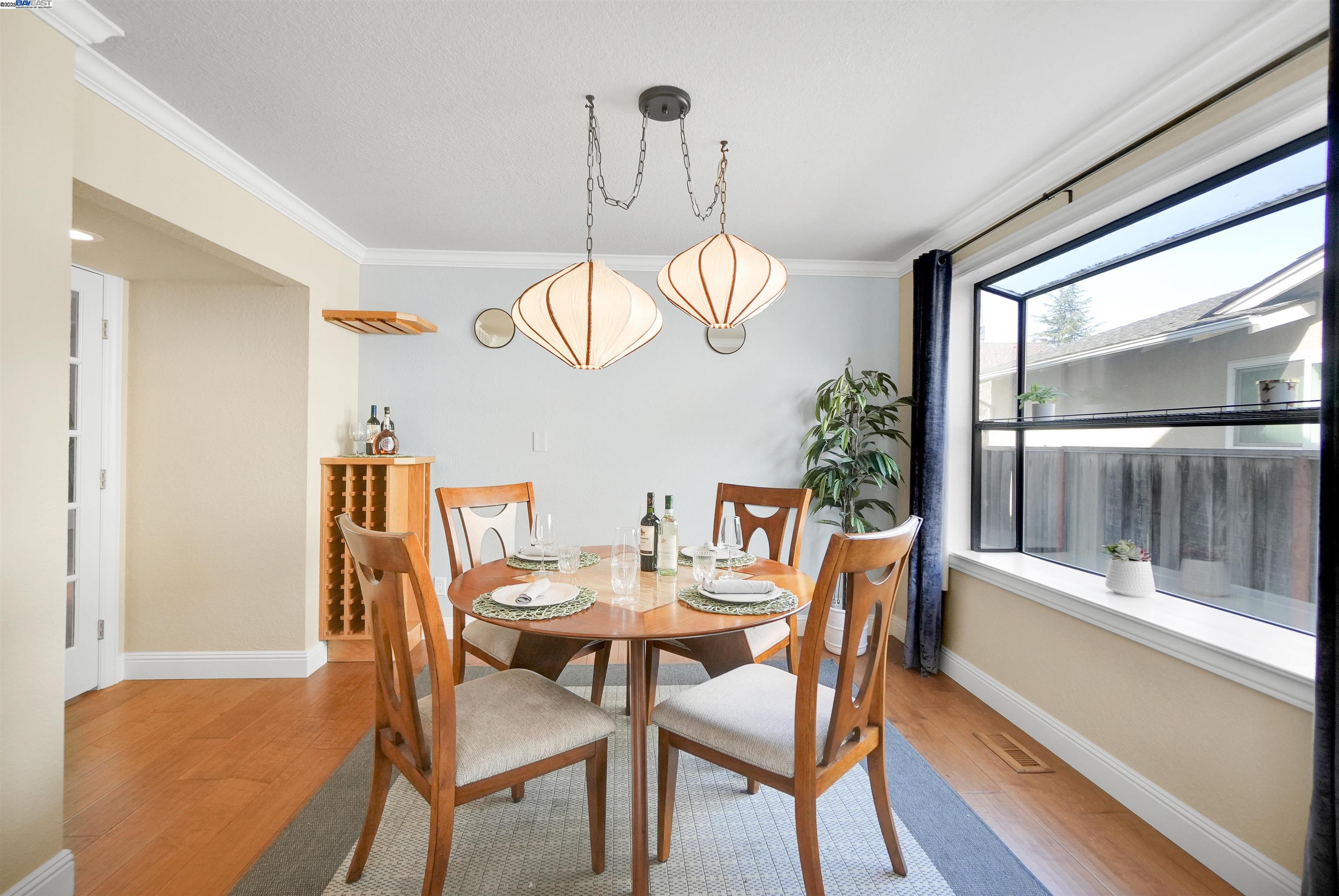 Detail Gallery Image 11 of 34 For 3232 Flemington Ct, Pleasanton,  CA 94588 - 3 Beds | 3 Baths