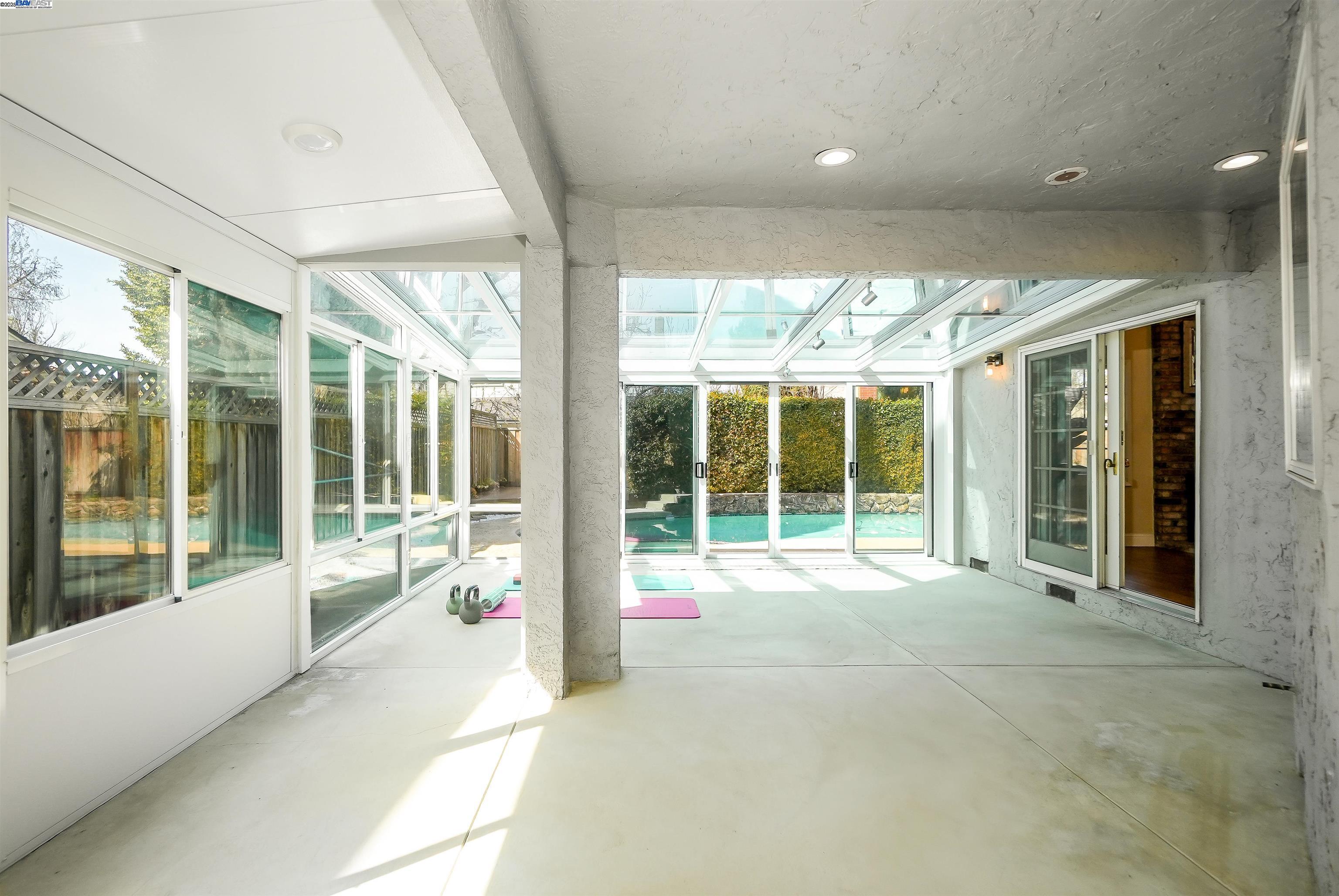 Detail Gallery Image 23 of 34 For 3232 Flemington Ct, Pleasanton,  CA 94588 - 3 Beds | 3 Baths