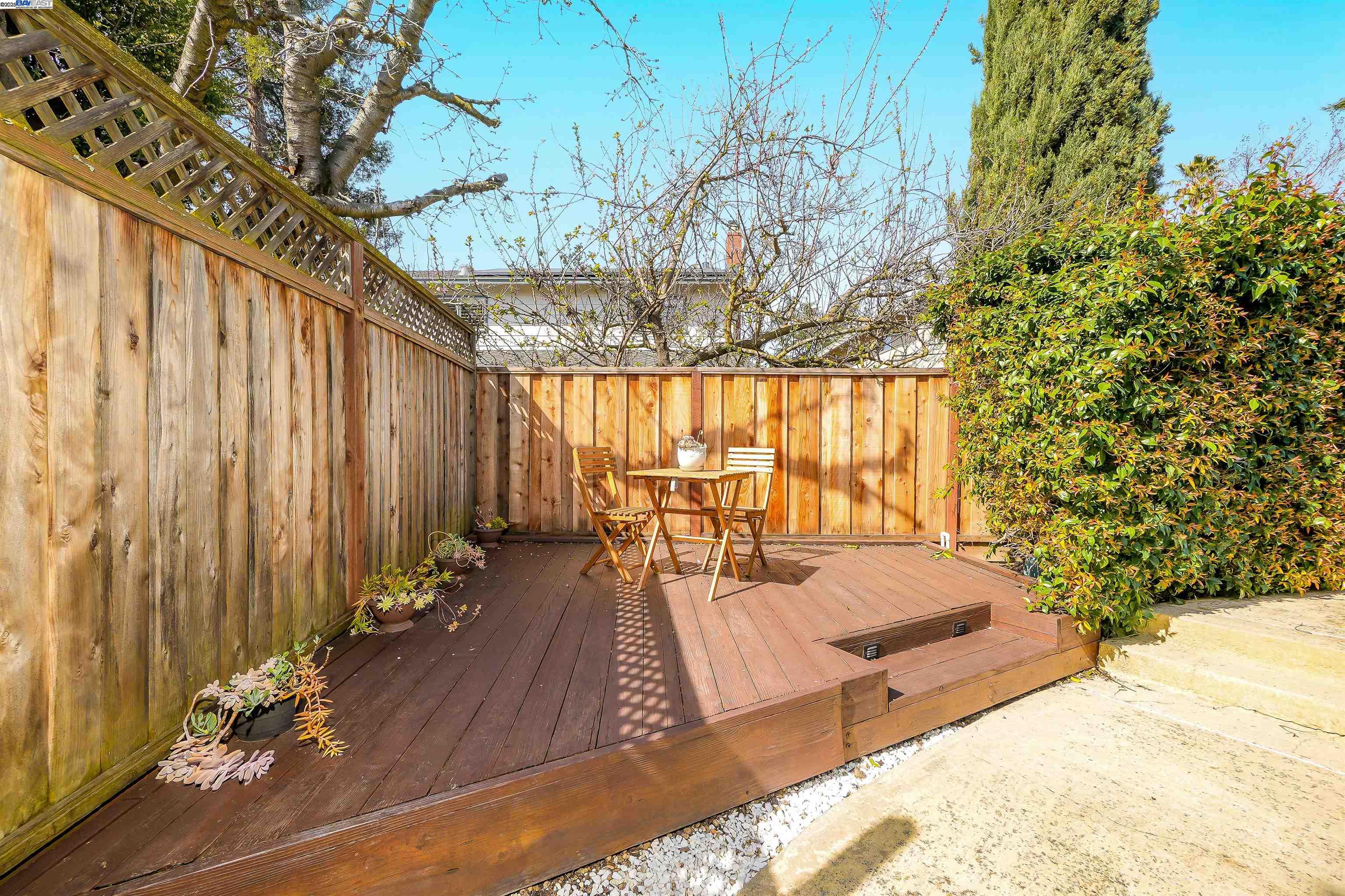 Detail Gallery Image 26 of 34 For 3232 Flemington Ct, Pleasanton,  CA 94588 - 3 Beds | 3 Baths