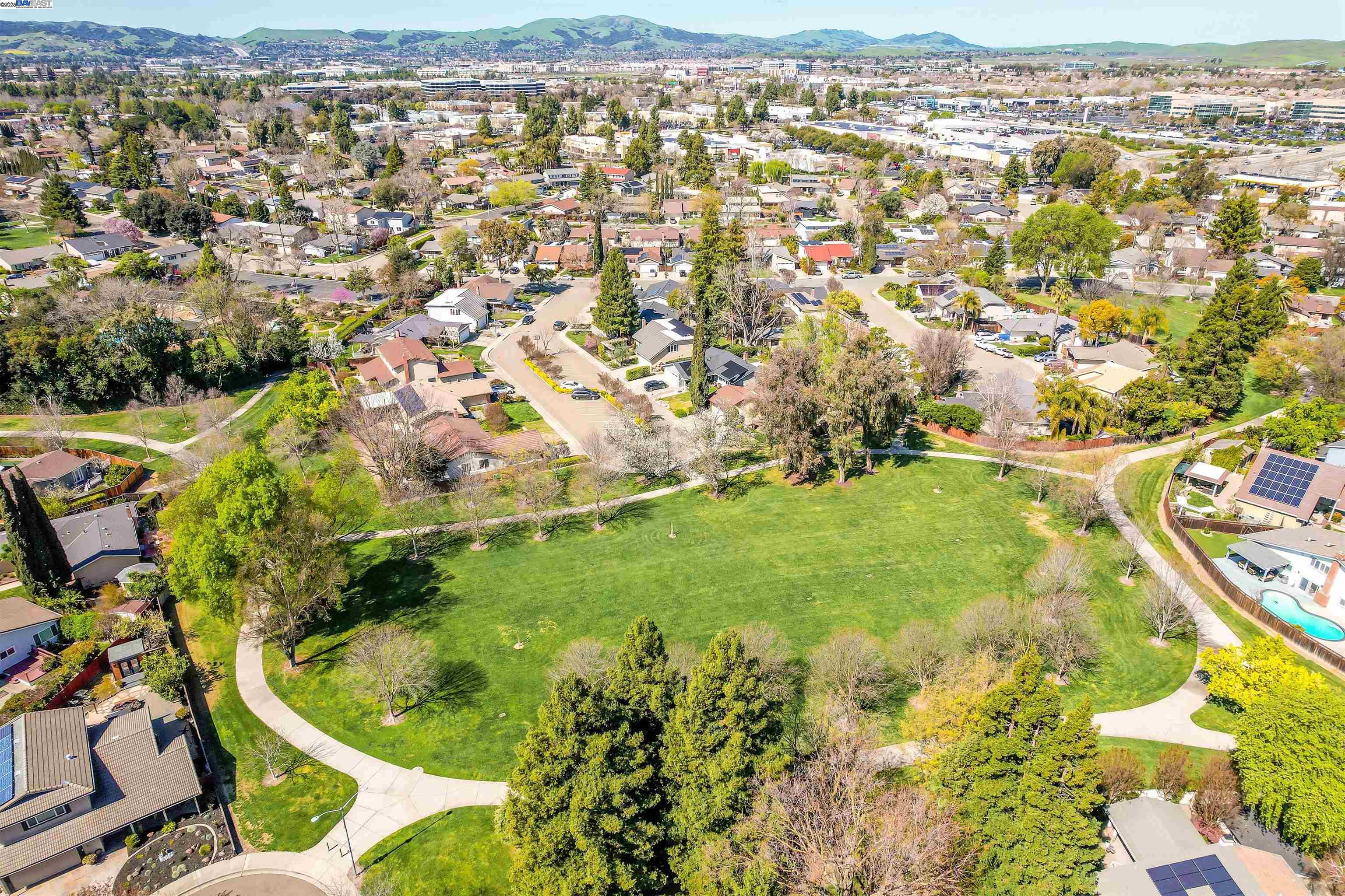 Detail Gallery Image 33 of 34 For 3232 Flemington Ct, Pleasanton,  CA 94588 - 3 Beds | 3 Baths