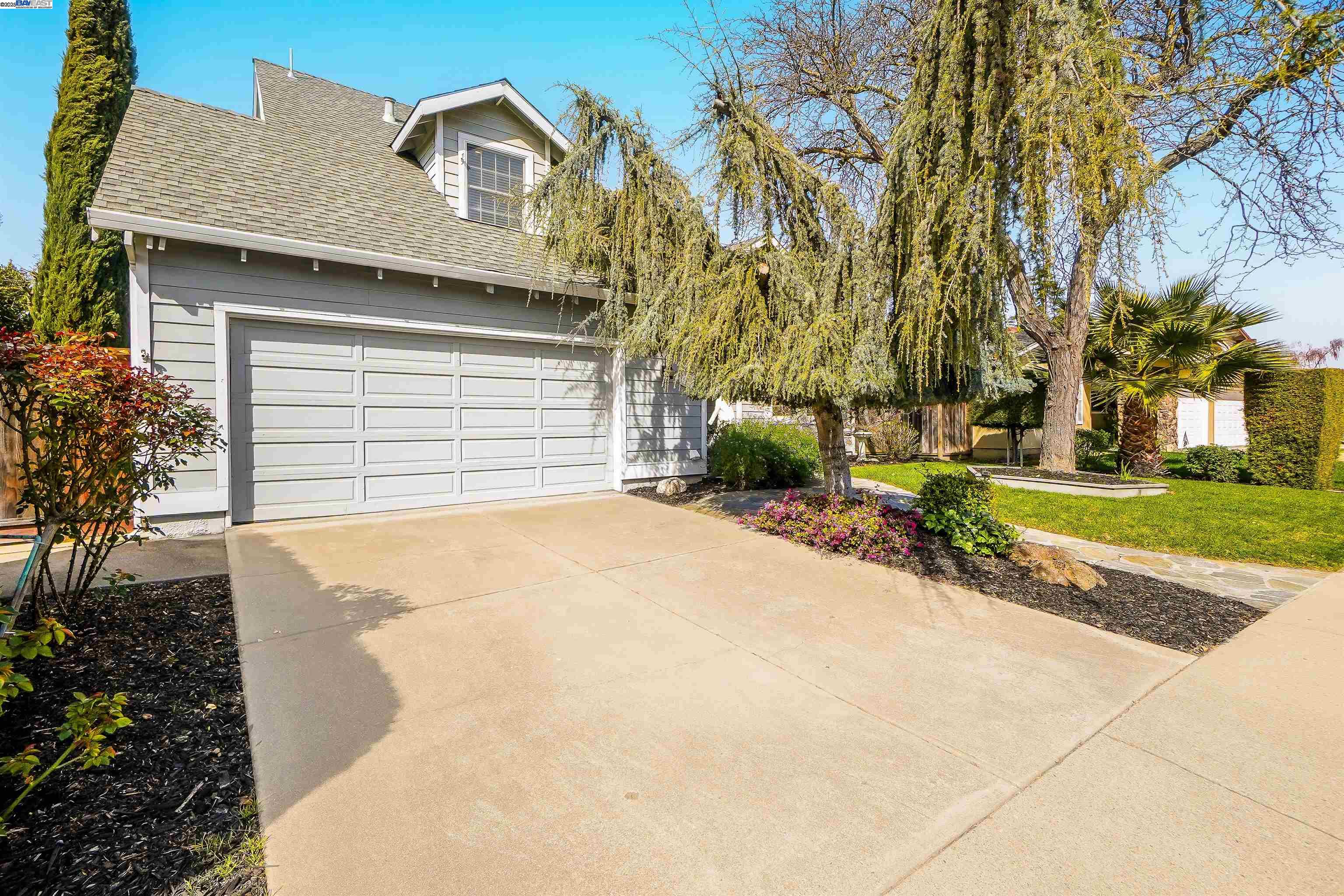 Detail Gallery Image 5 of 34 For 3232 Flemington Ct, Pleasanton,  CA 94588 - 3 Beds | 3 Baths