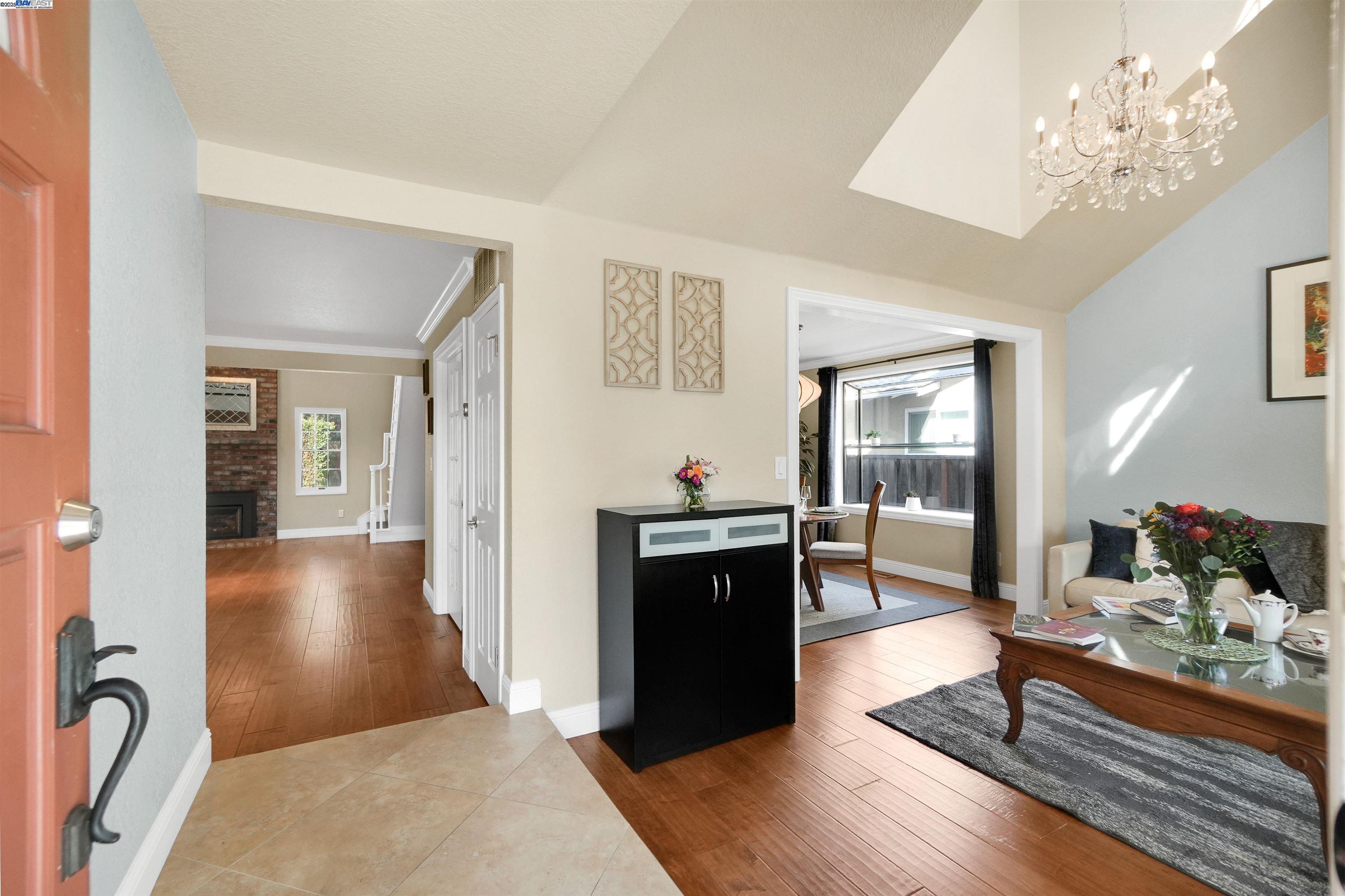 Detail Gallery Image 6 of 34 For 3232 Flemington Ct, Pleasanton,  CA 94588 - 3 Beds | 3 Baths