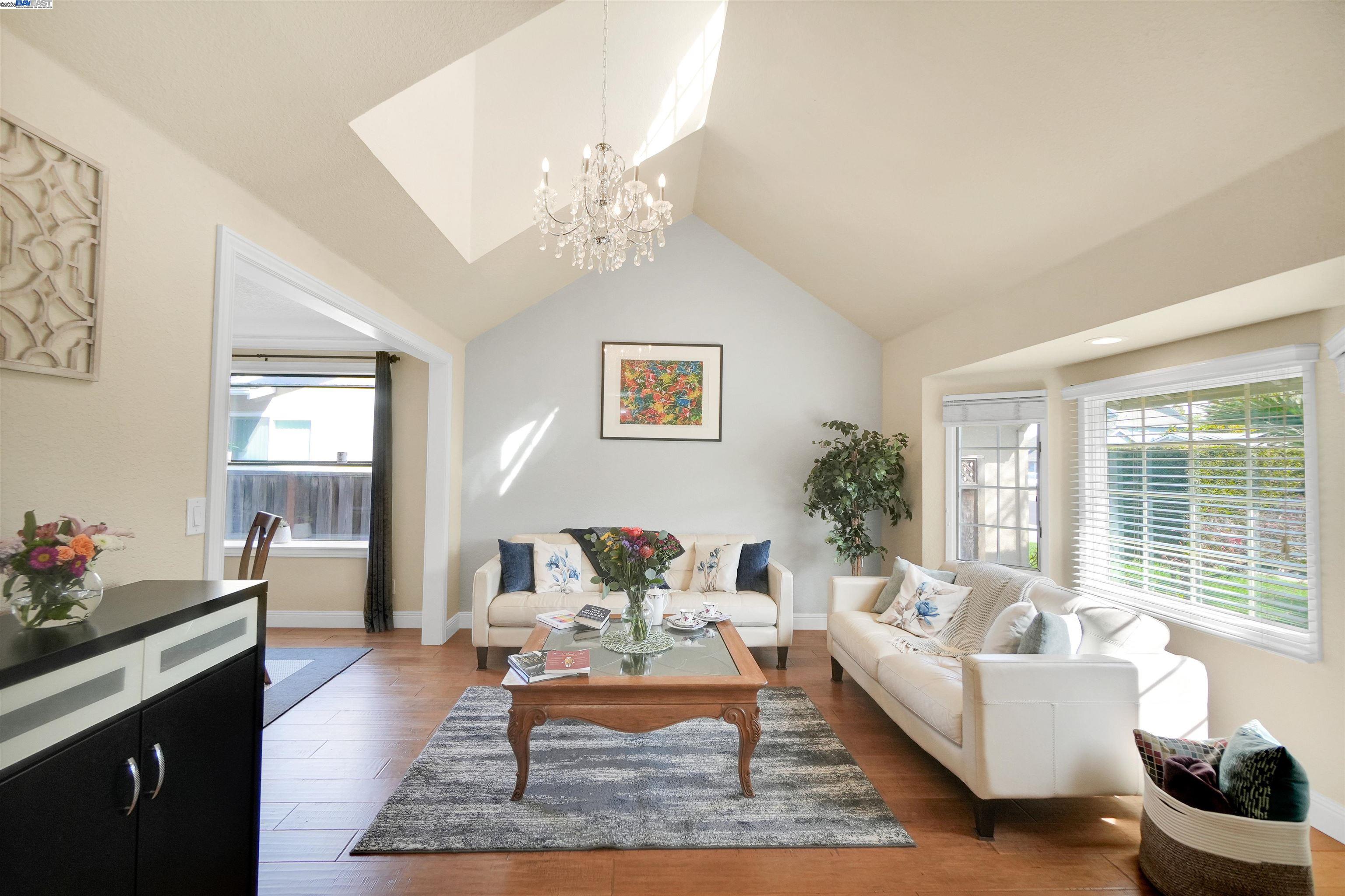 Detail Gallery Image 7 of 34 For 3232 Flemington Ct, Pleasanton,  CA 94588 - 3 Beds | 3 Baths