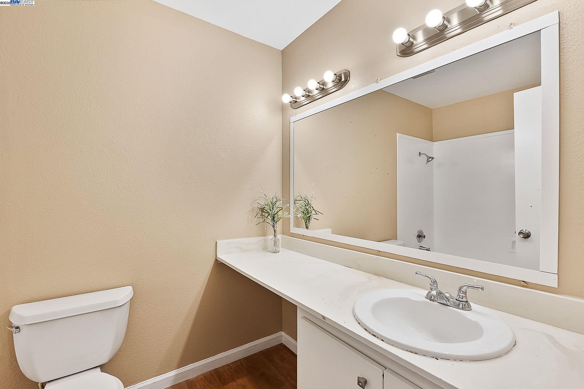 Detail Gallery Image 29 of 37 For 3300 Northwood Dr Unit D #D,  Concord,  CA 94520 - 3 Beds | 1/1 Baths