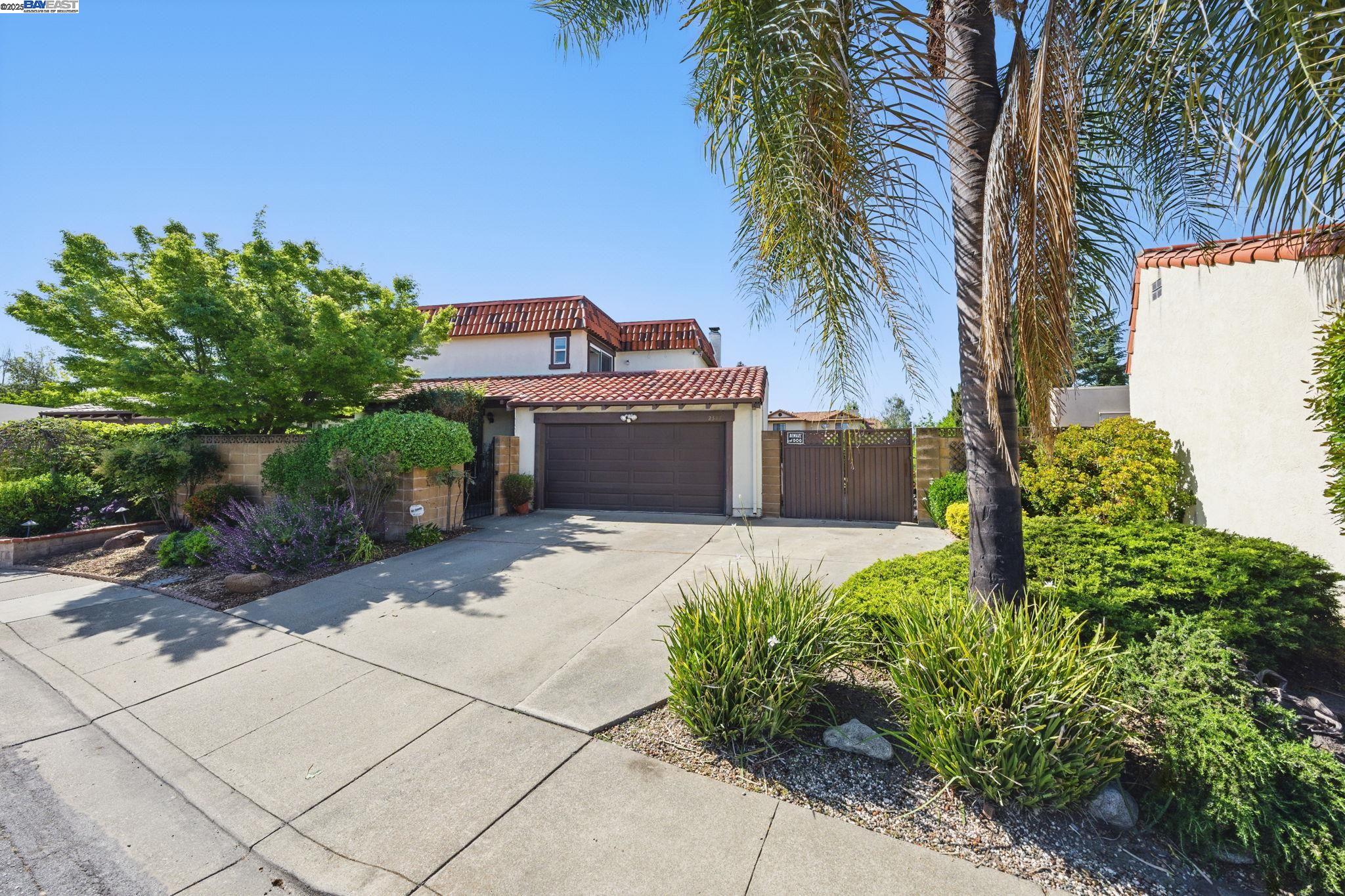 Detail Gallery Image 2 of 45 For 2387 Gomes Rd, Fremont,  CA 94539 - 3 Beds | 2/1 Baths