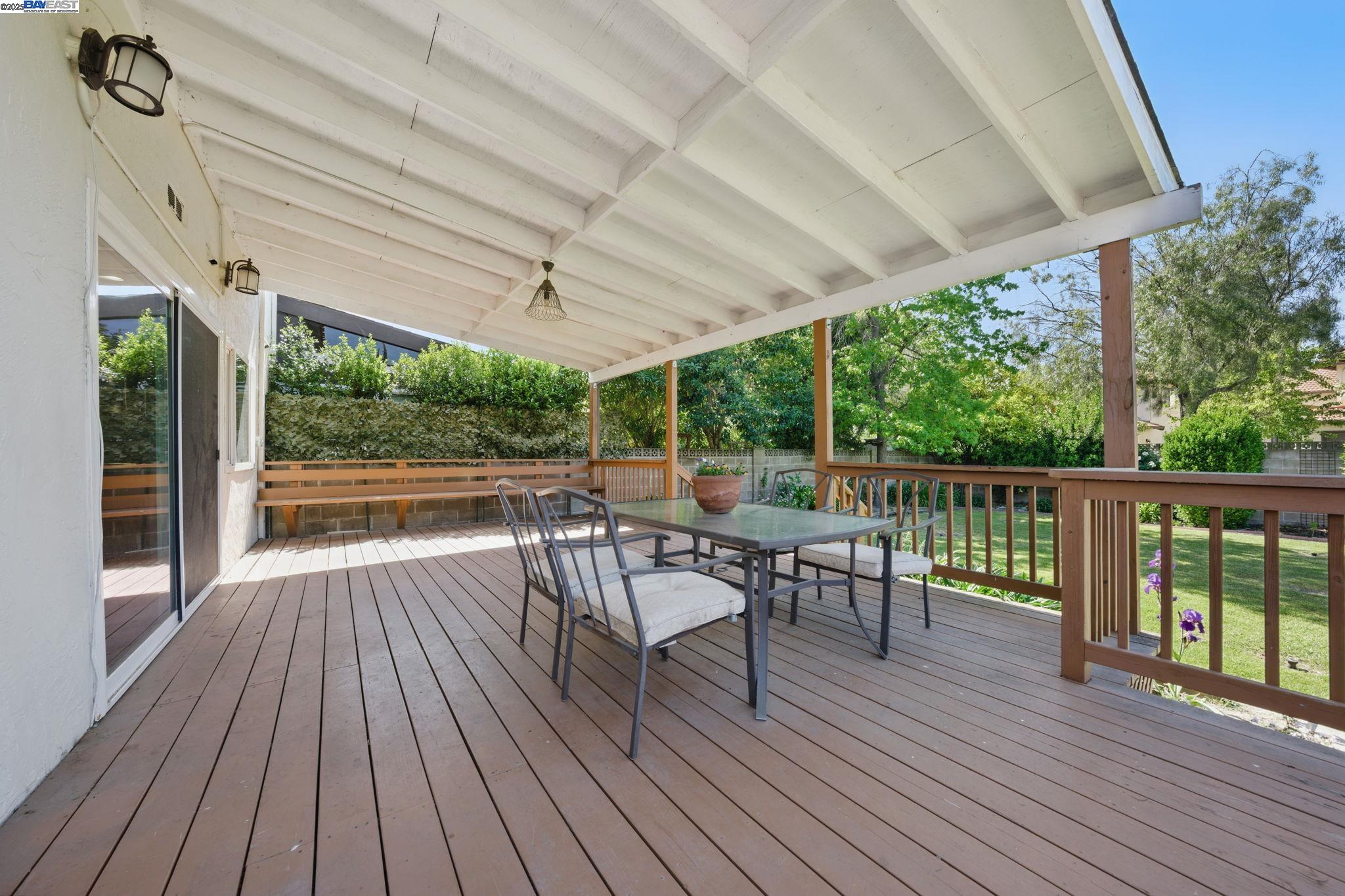 Detail Gallery Image 18 of 45 For 2387 Gomes Rd, Fremont,  CA 94539 - 3 Beds | 2/1 Baths